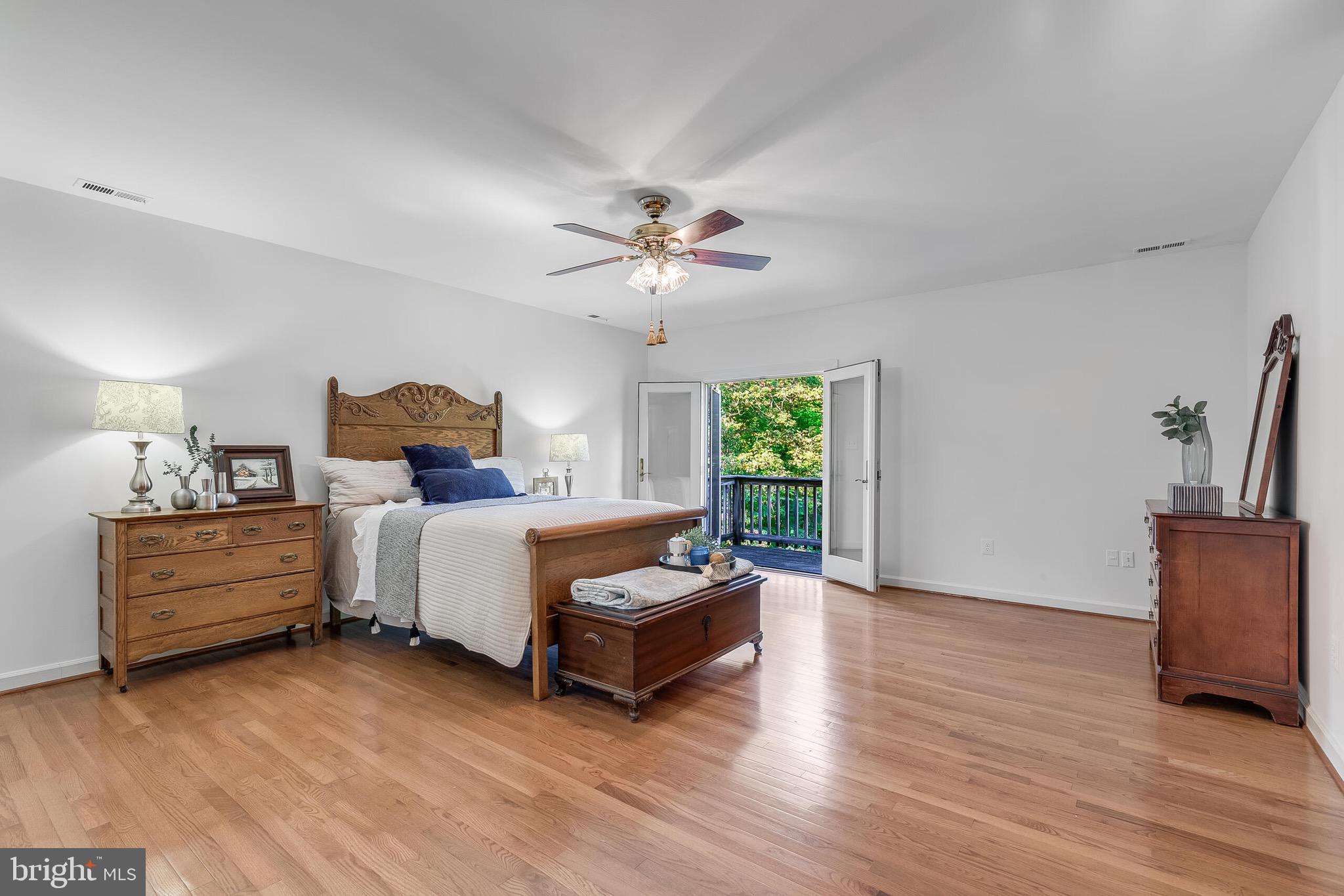 HAMPTON HILLS - Residential