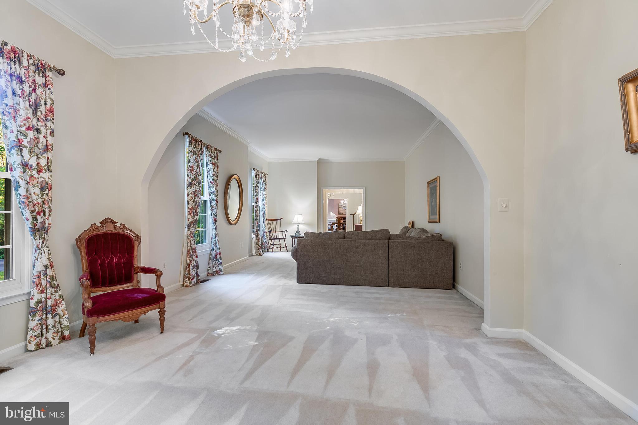 HAMPTON HILLS - Residential