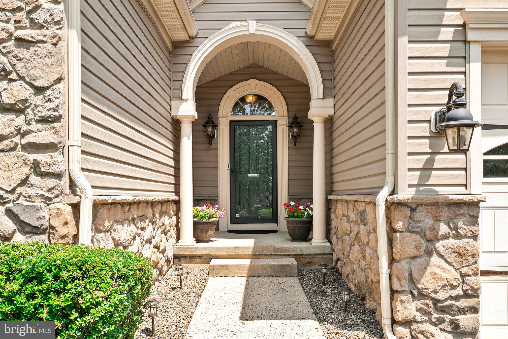 27 APPLEGATE DRIVE