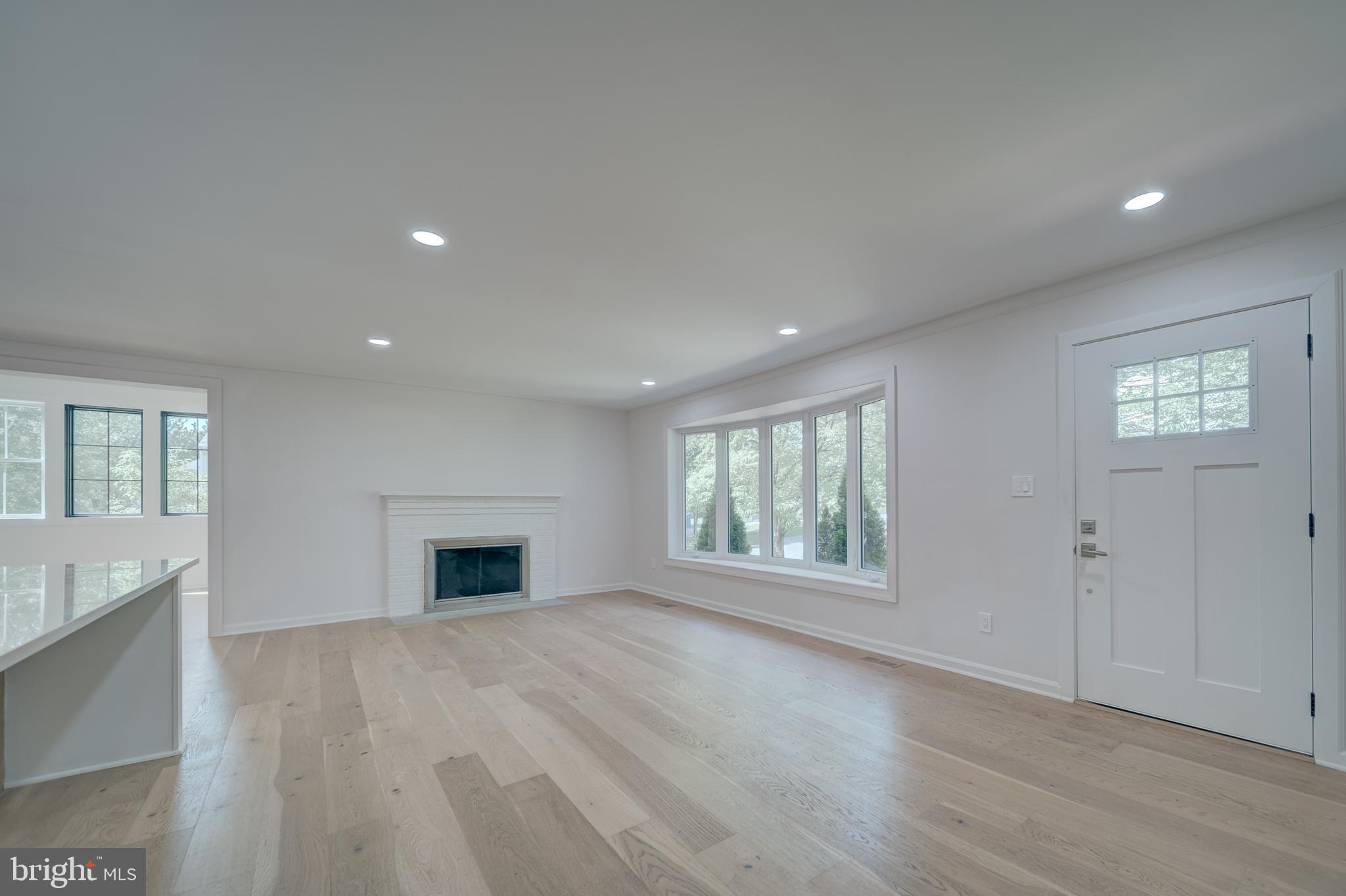 2811 CEDAR LANE