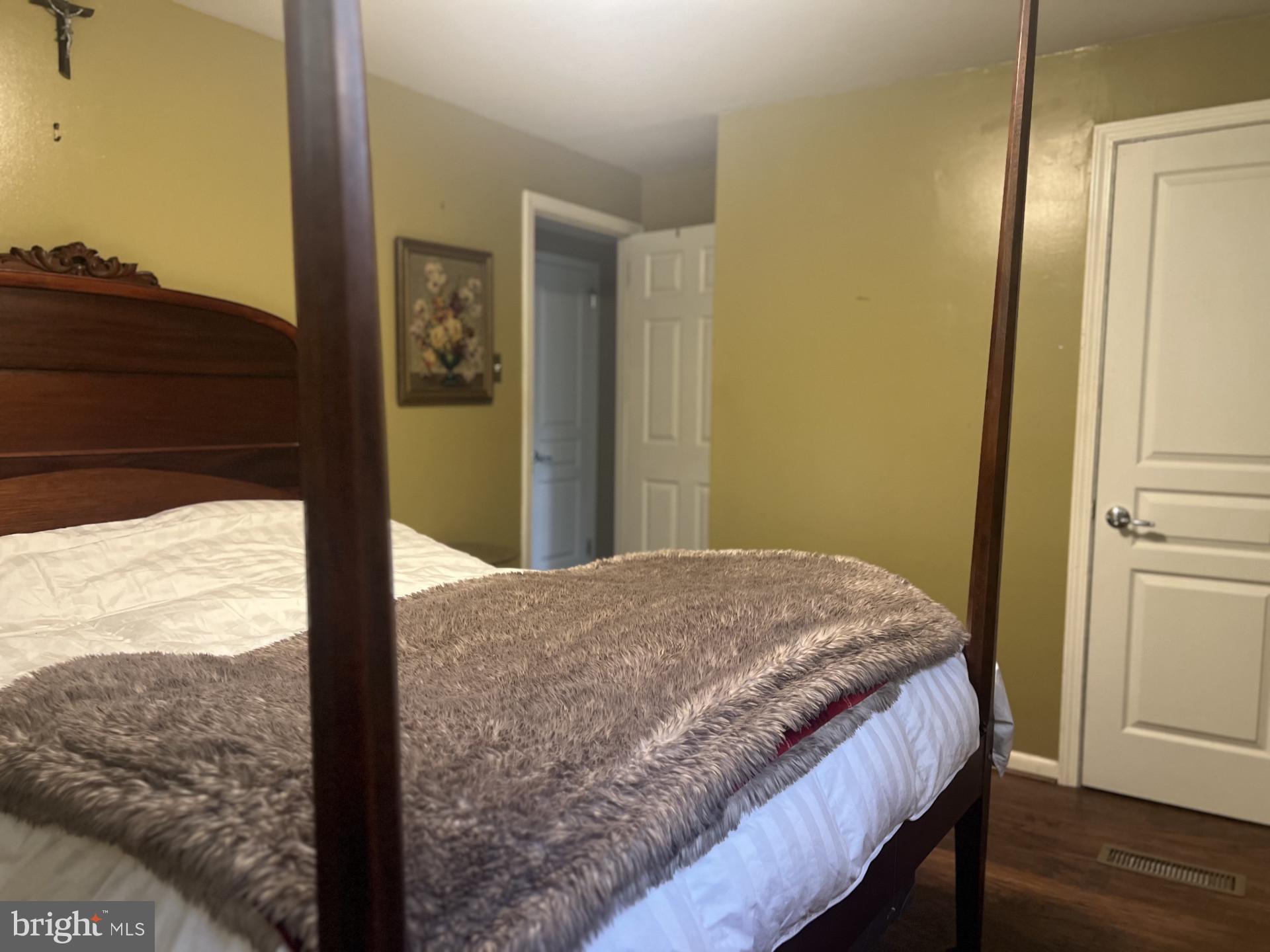 PENNSBURY HILLS - Residential