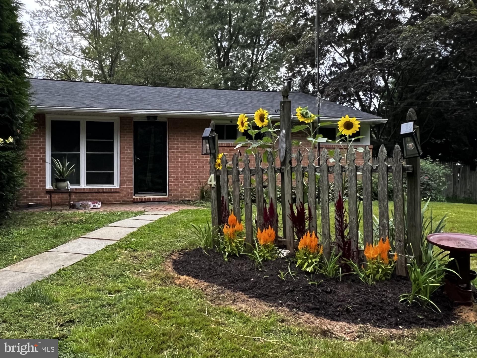 PENNSBURY HILLS - Residential