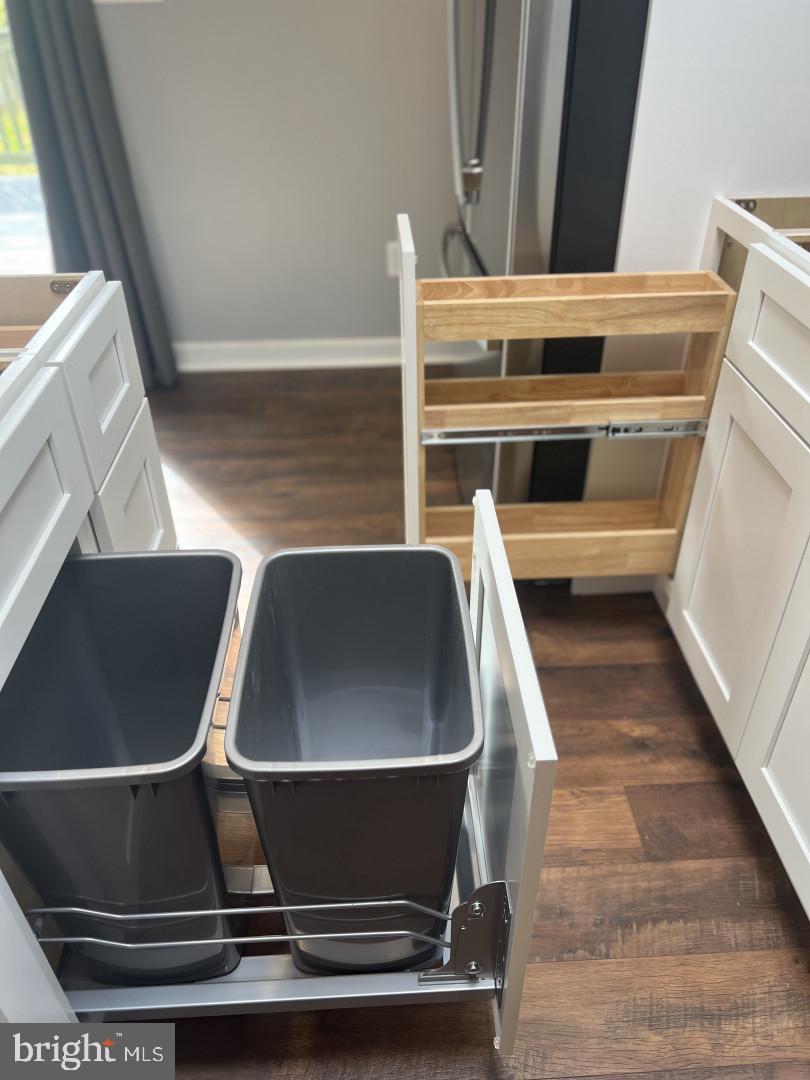 PENNSBURY HILLS - Residential