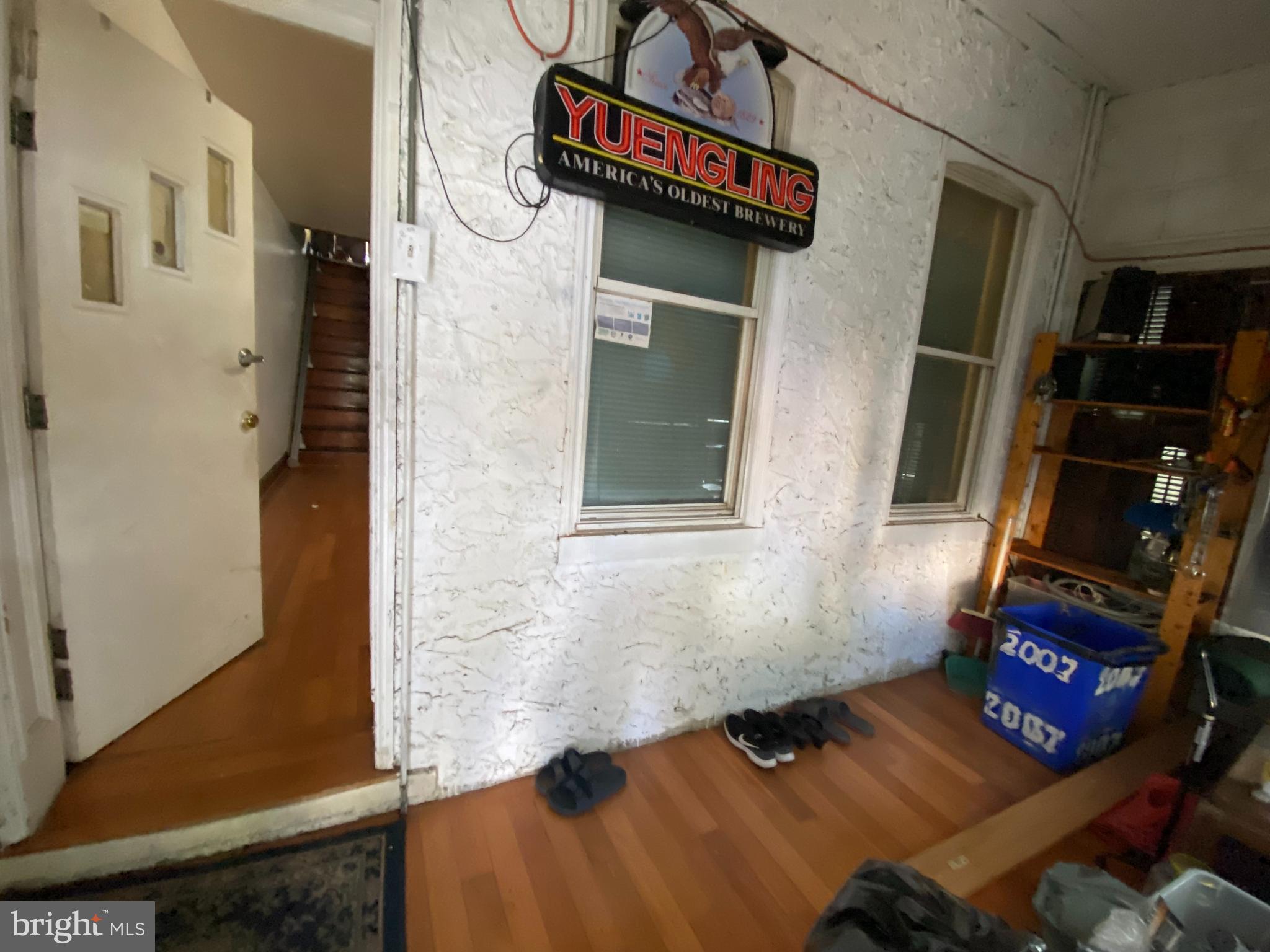 EAST KENSINGTON - Residential