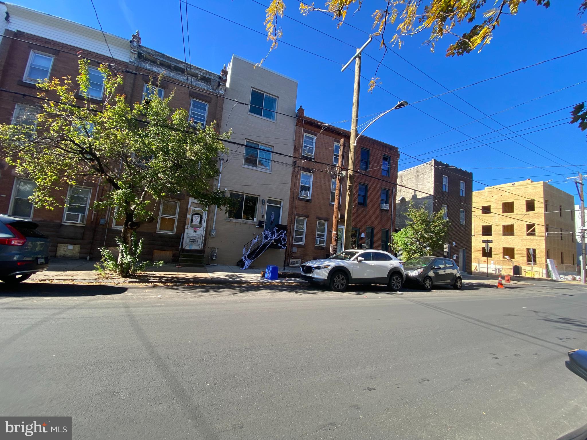 EAST KENSINGTON - Residential