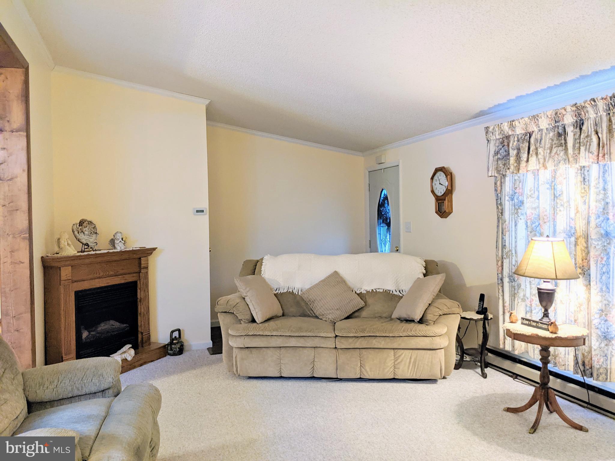COLONIAL ESTATES - Residential