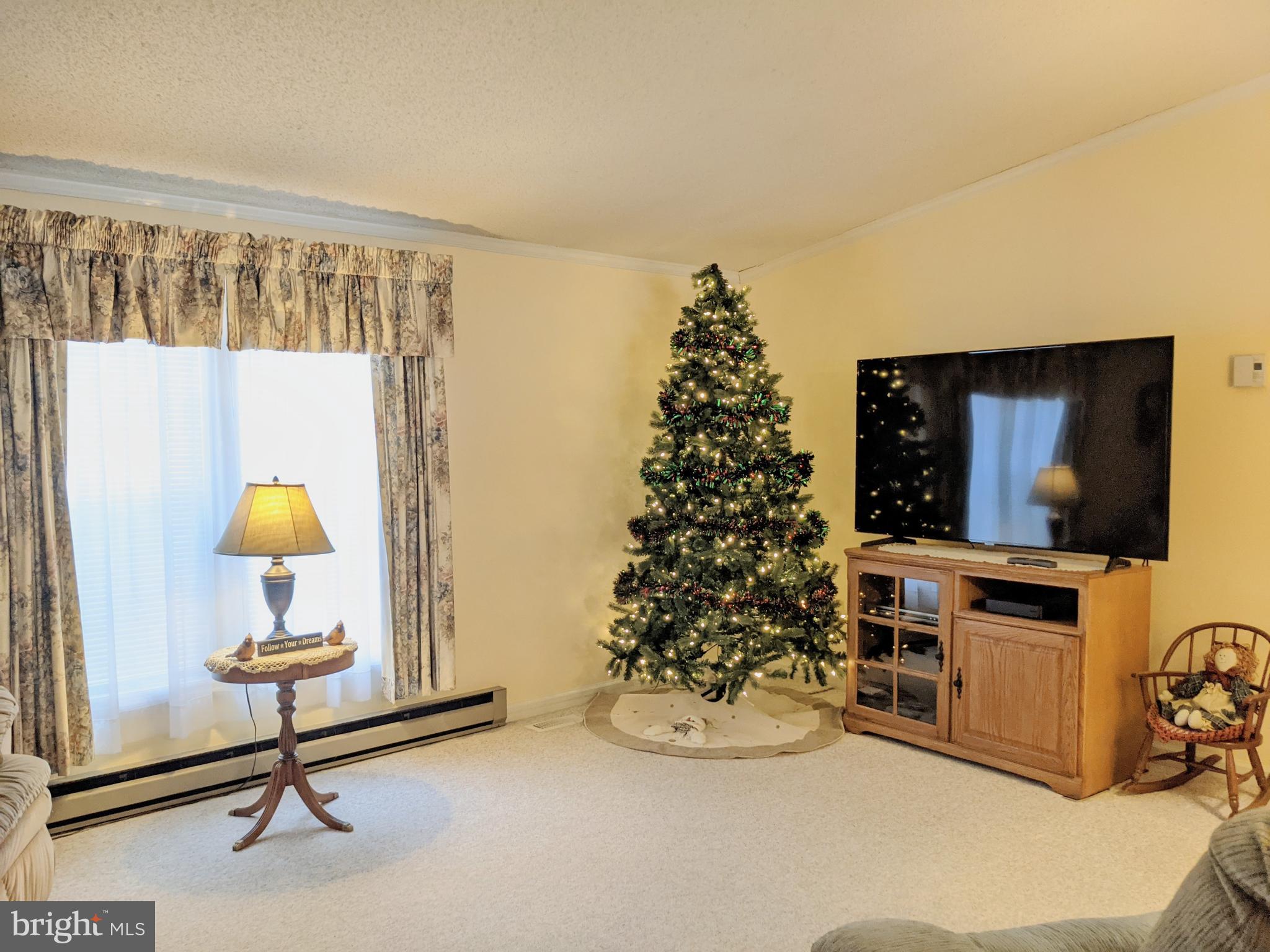 COLONIAL ESTATES - Residential