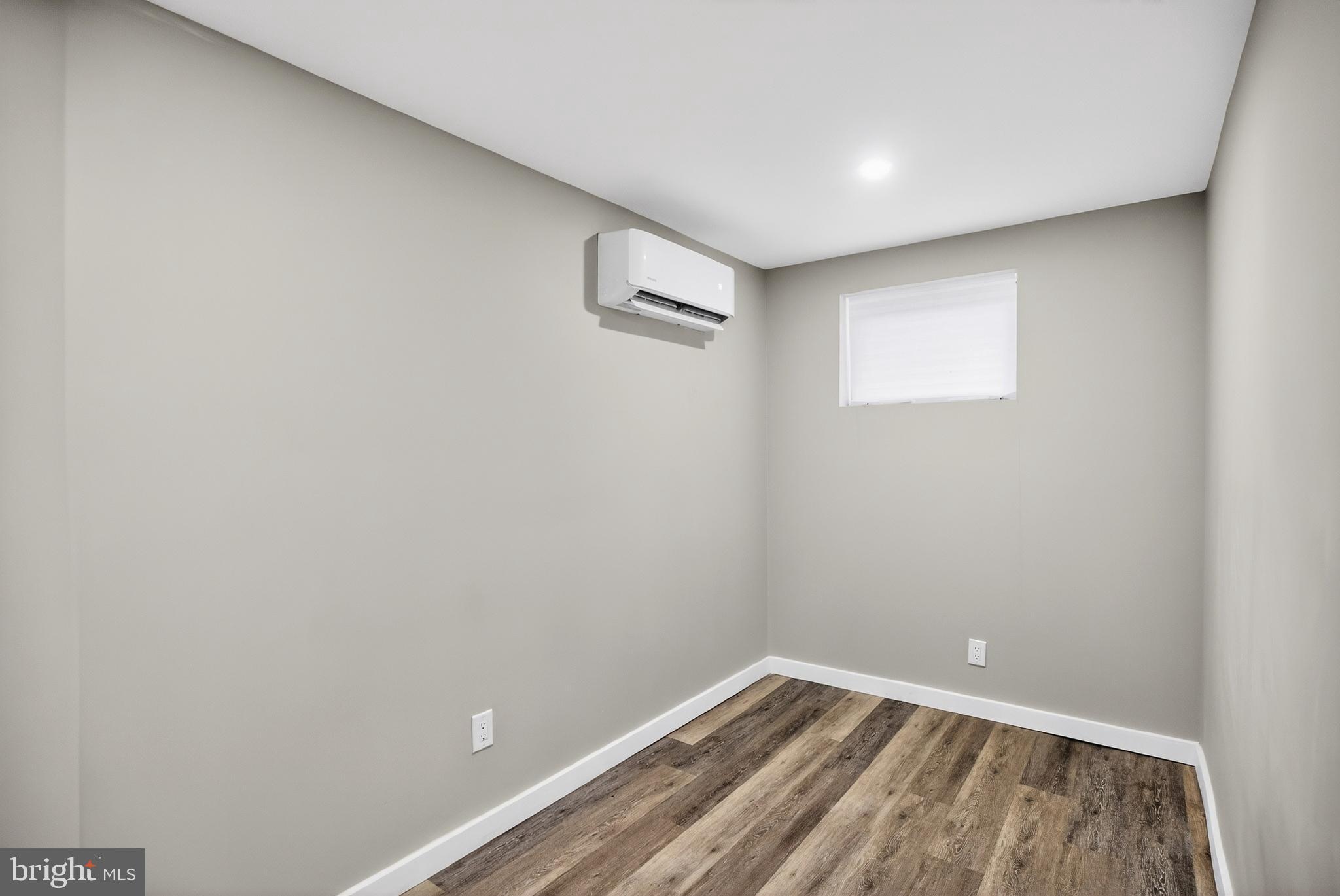 UNIVERSITY CITY - Residential