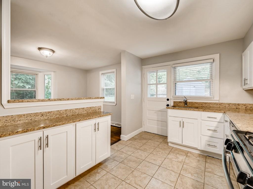 WEST HILLS - Residential