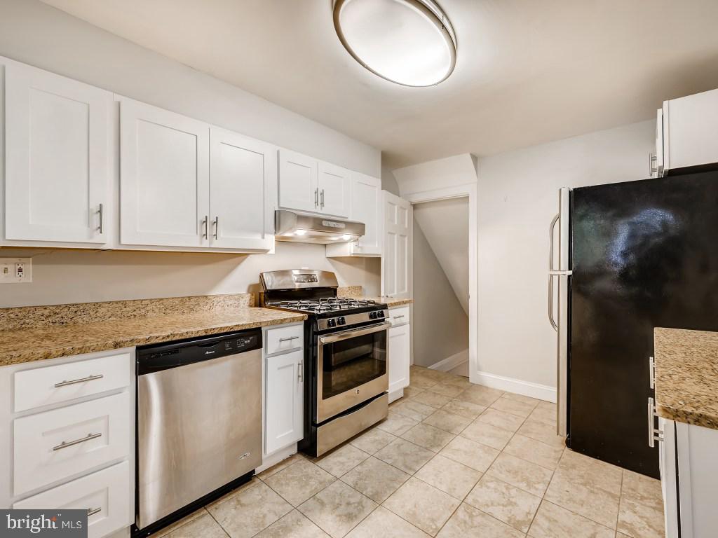 WEST HILLS - Residential