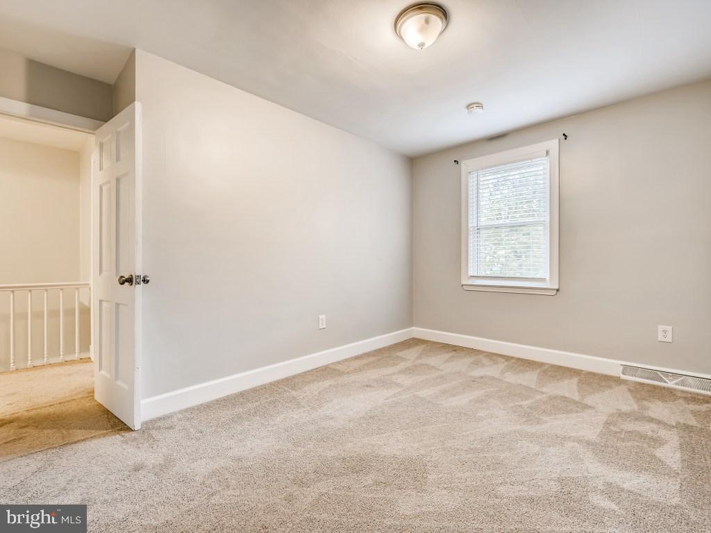 WEST HILLS - Residential