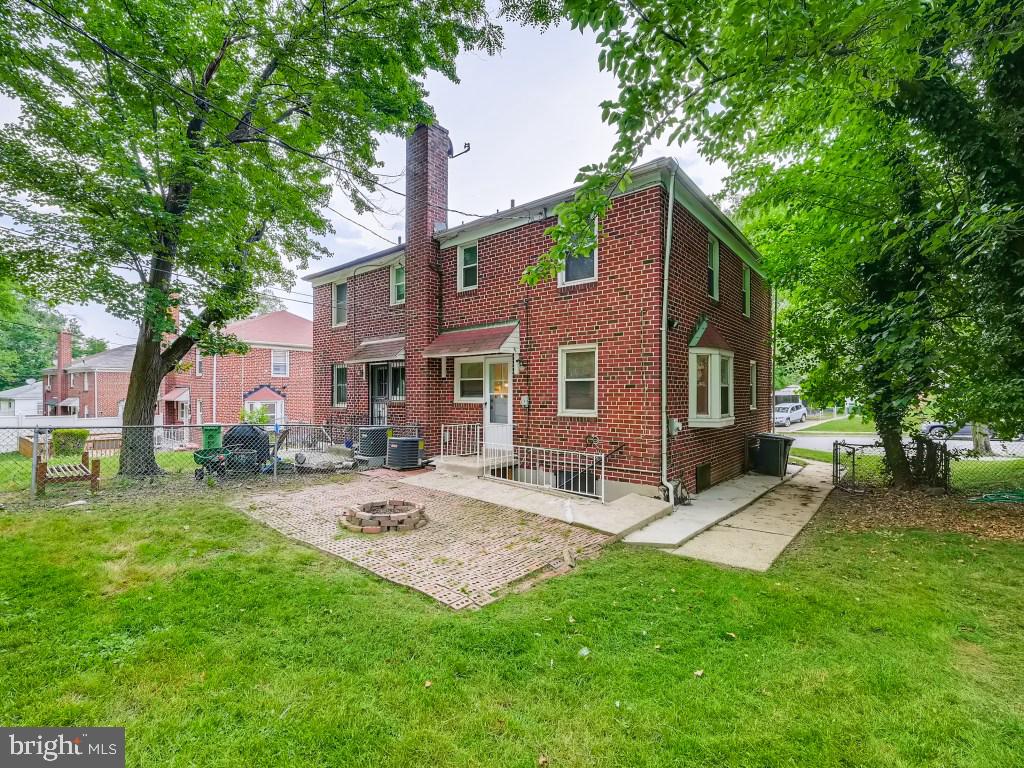 WEST HILLS - Residential