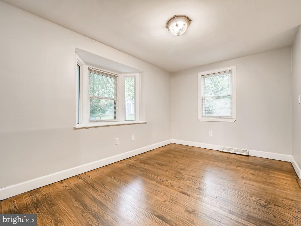 WEST HILLS - Residential