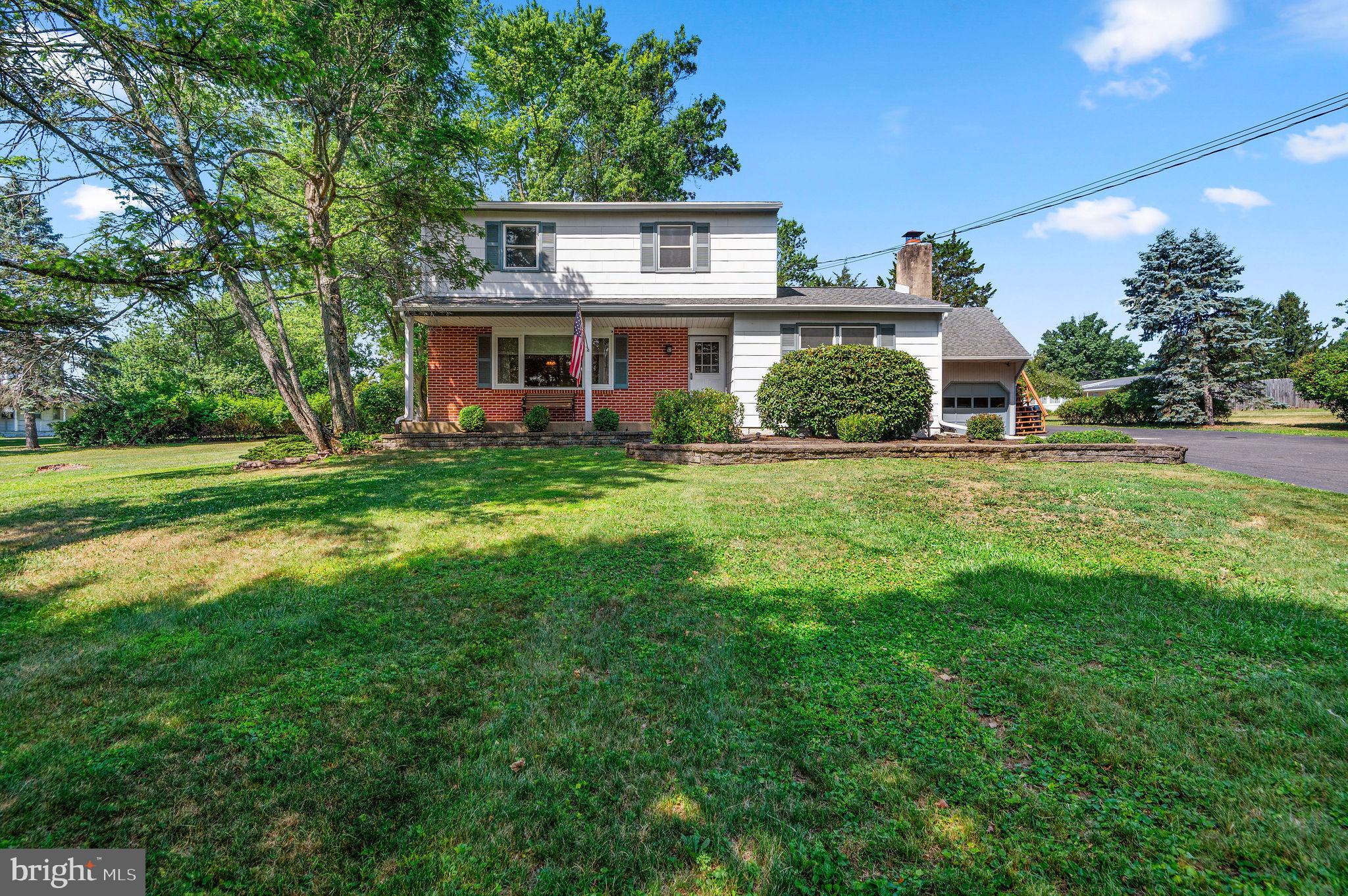 330 HILLTOWN PIKE