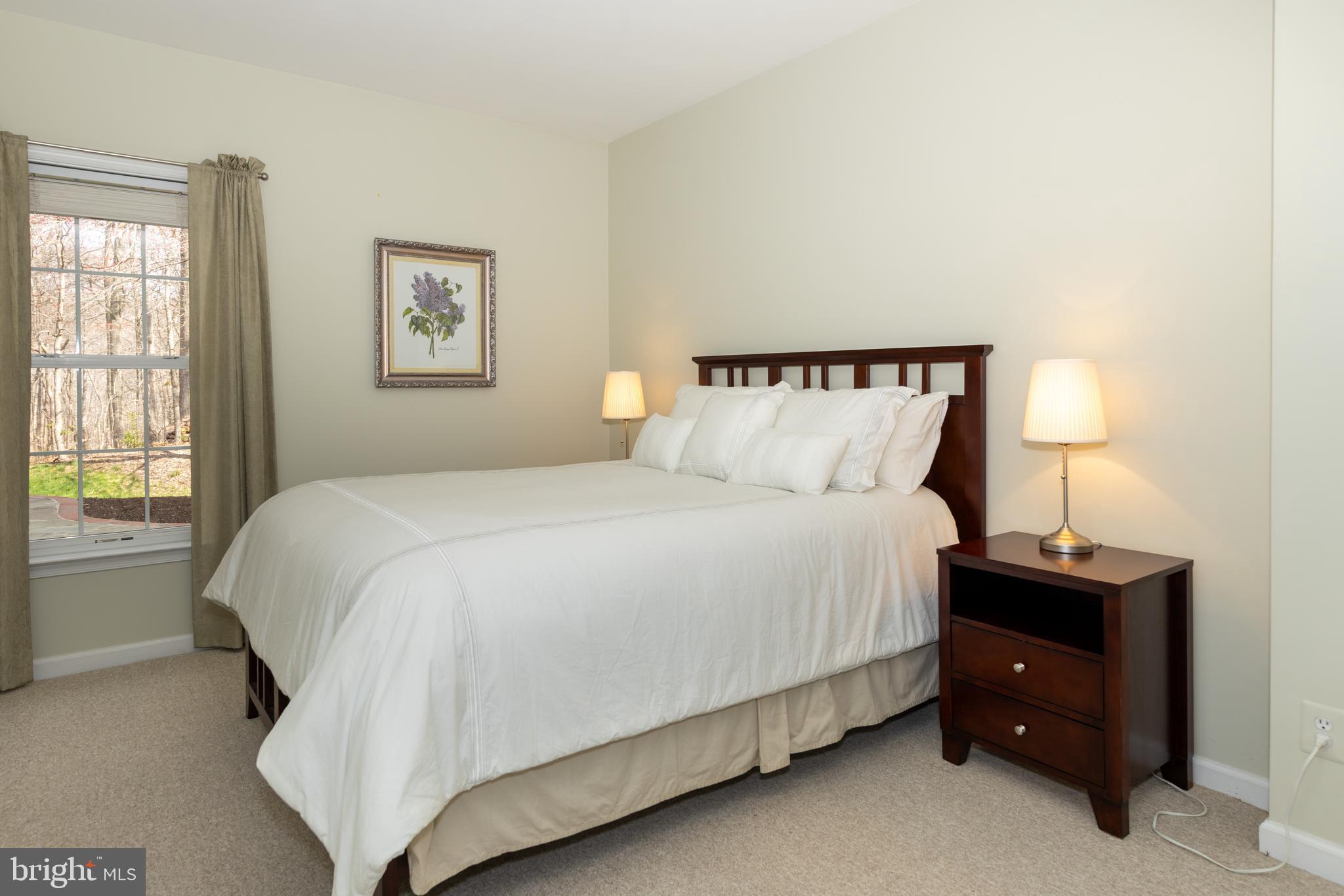 LAUREL HILL - Residential