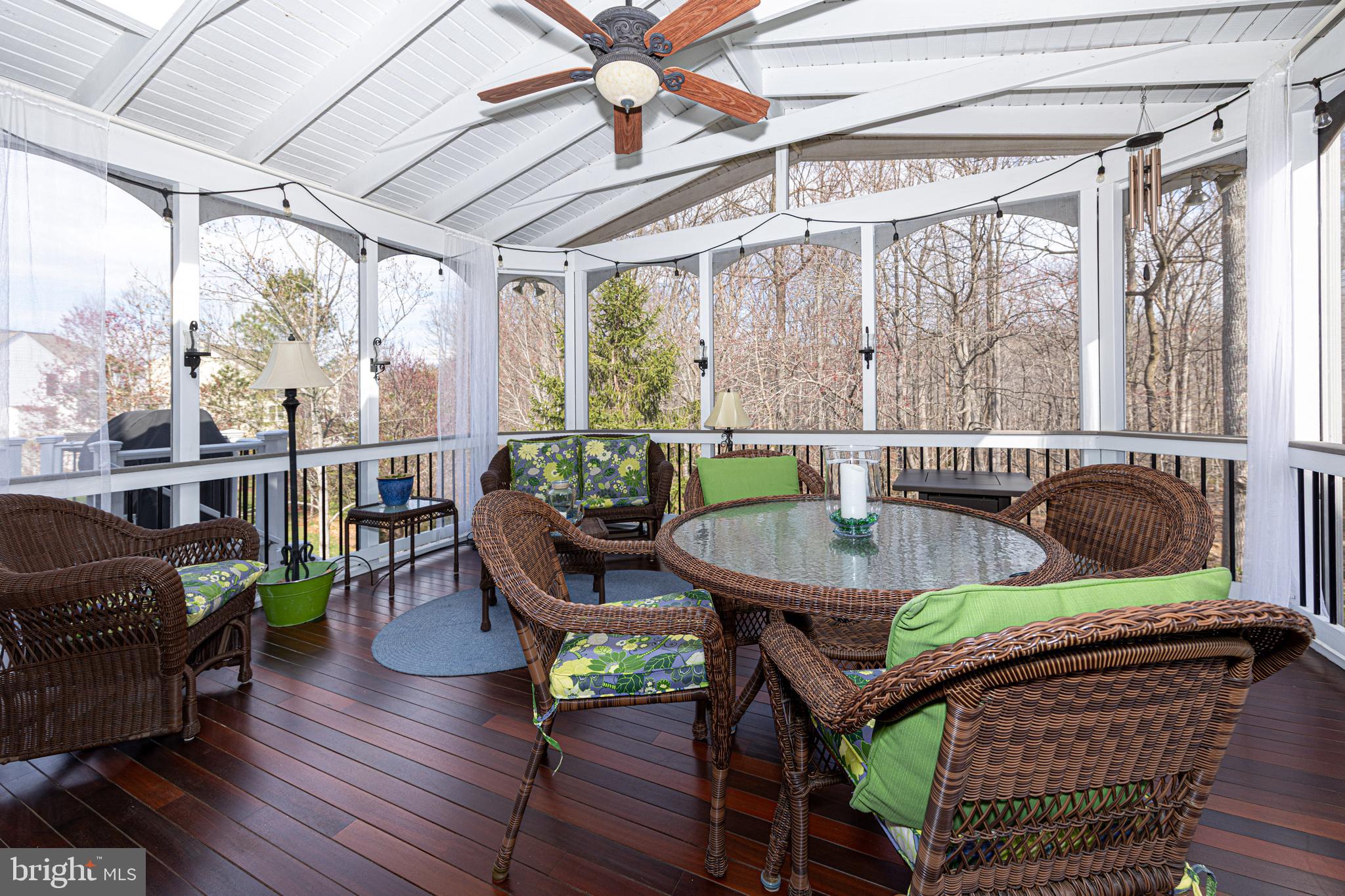 LAUREL HILL - Residential