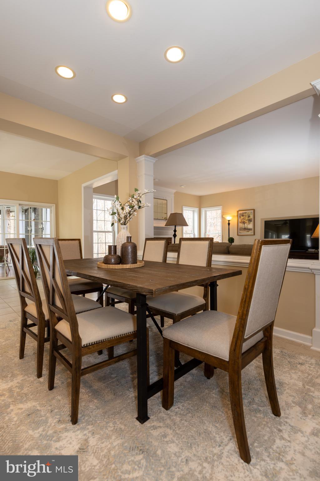 LAUREL HILL - Residential