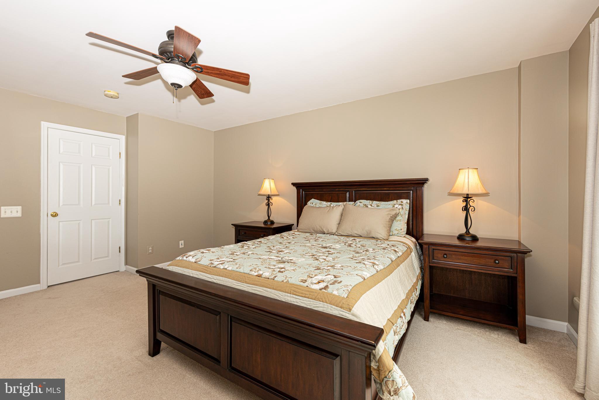 LAUREL HILL - Residential