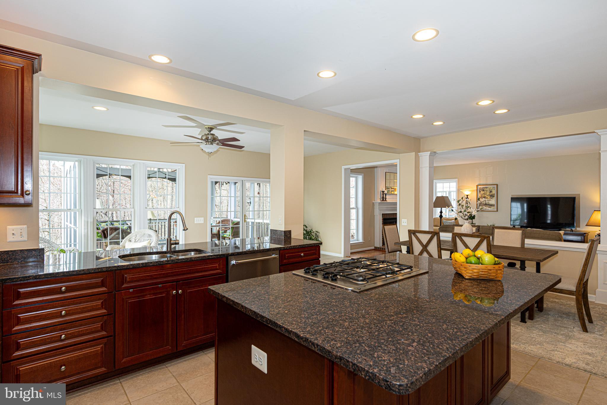 LAUREL HILL - Residential