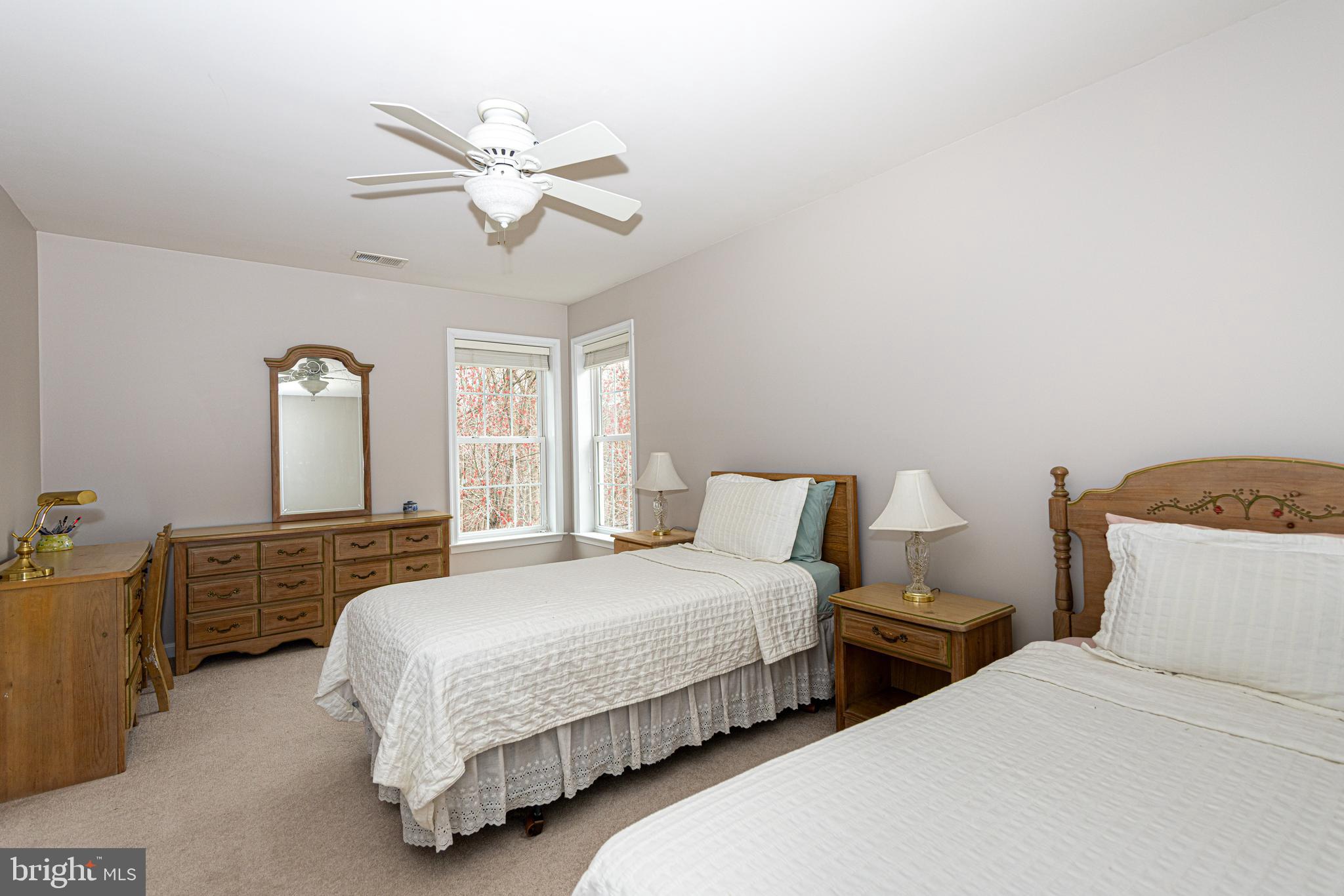 LAUREL HILL - Residential