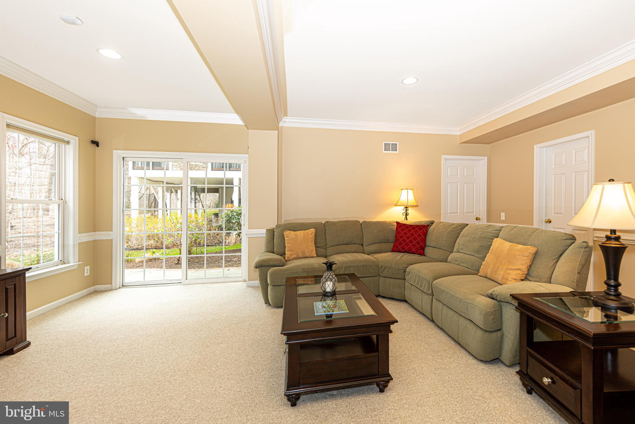 LAUREL HILL - Residential