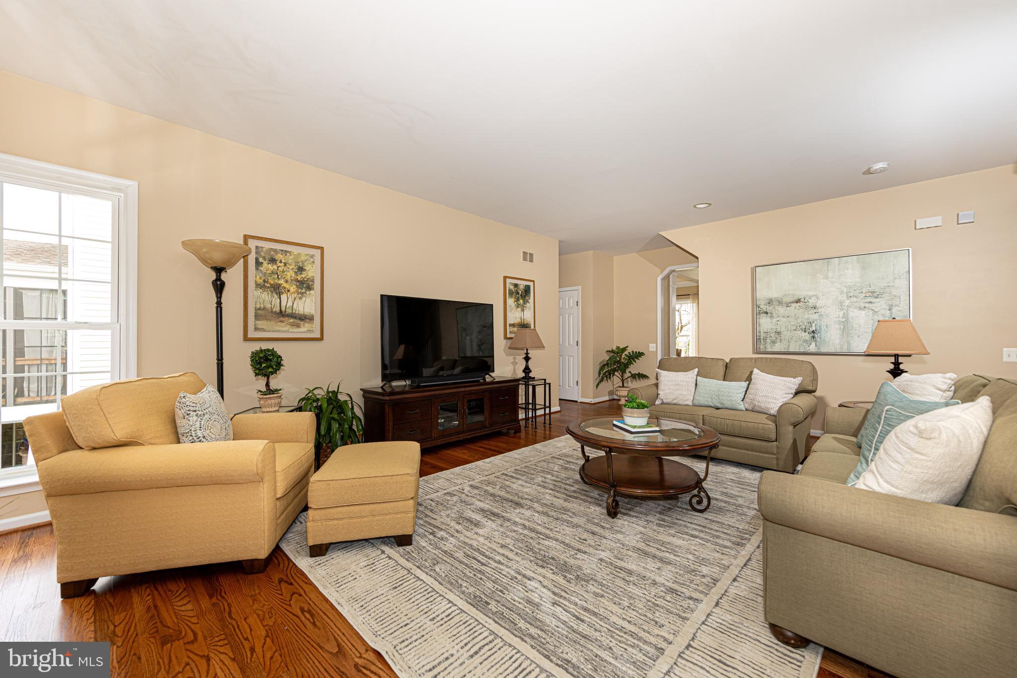 LAUREL HILL - Residential