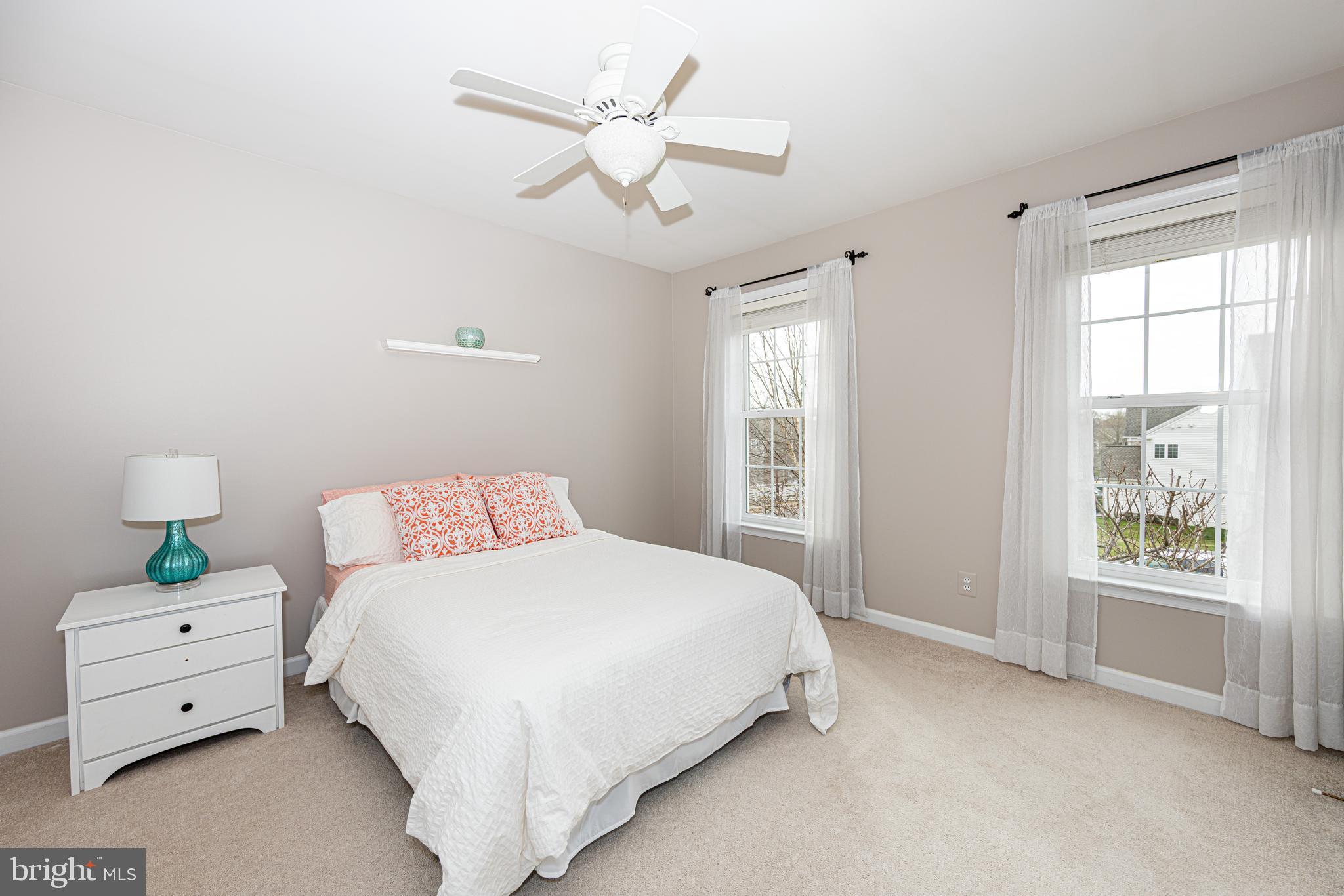 LAUREL HILL - Residential