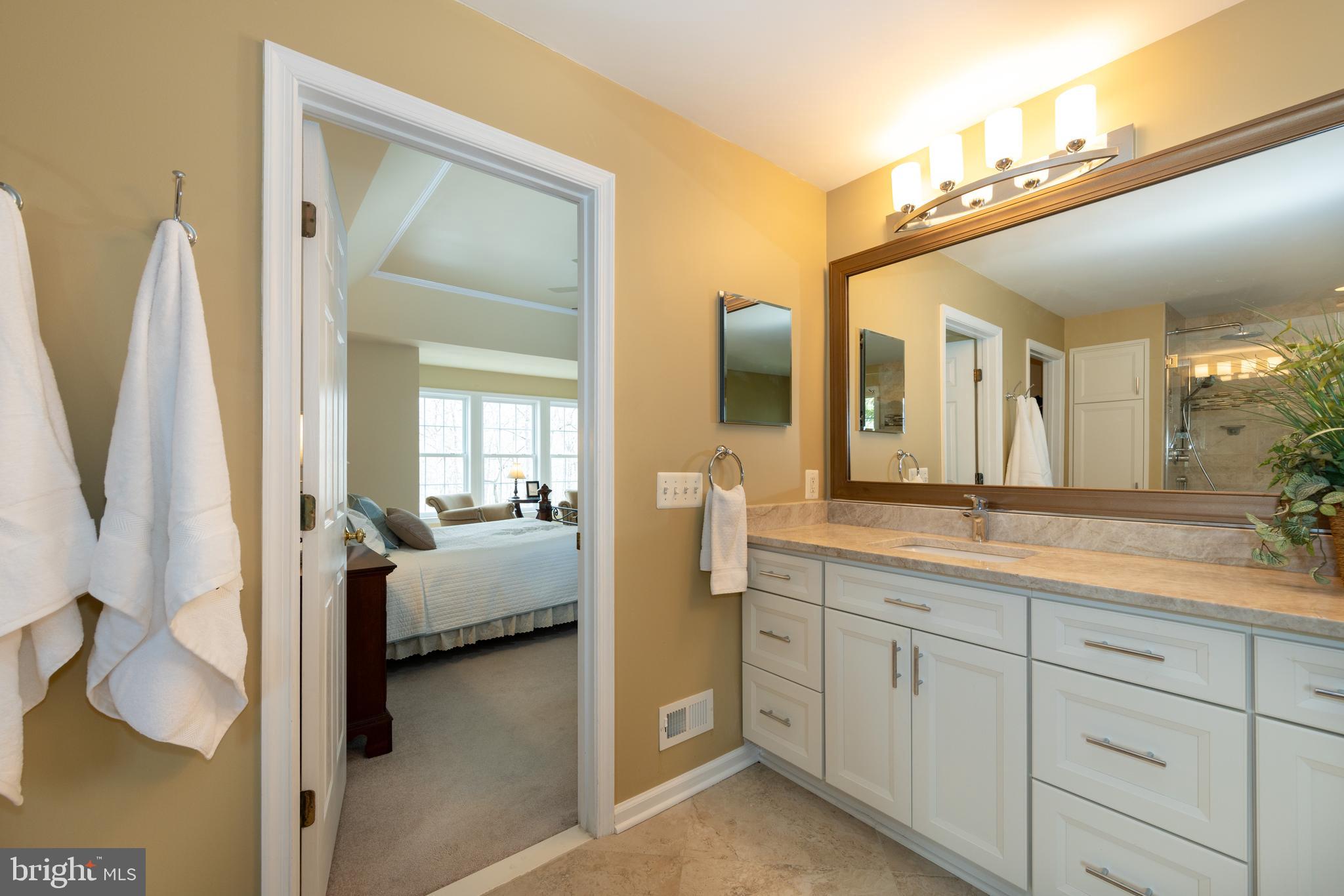 LAUREL HILL - Residential