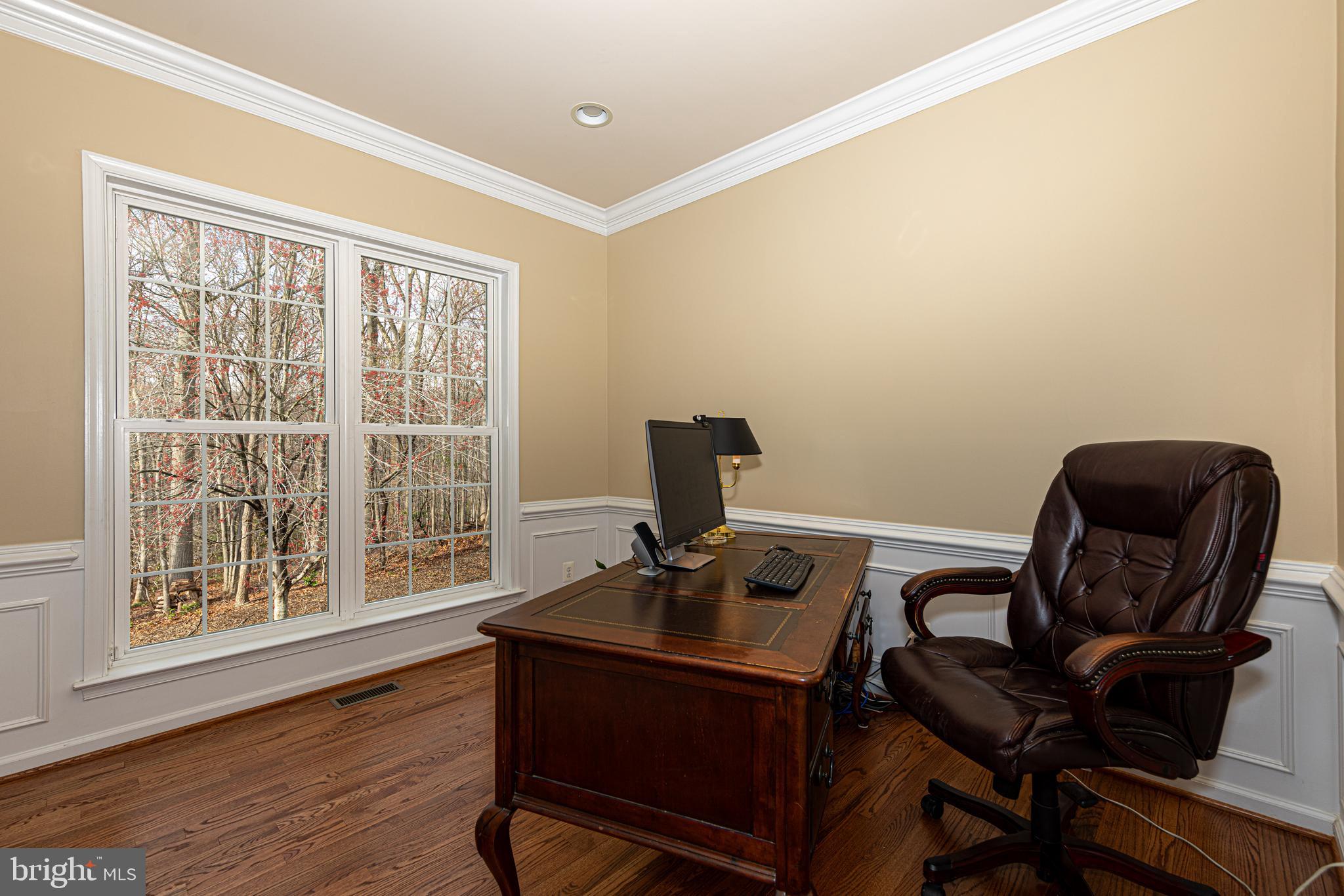 LAUREL HILL - Residential