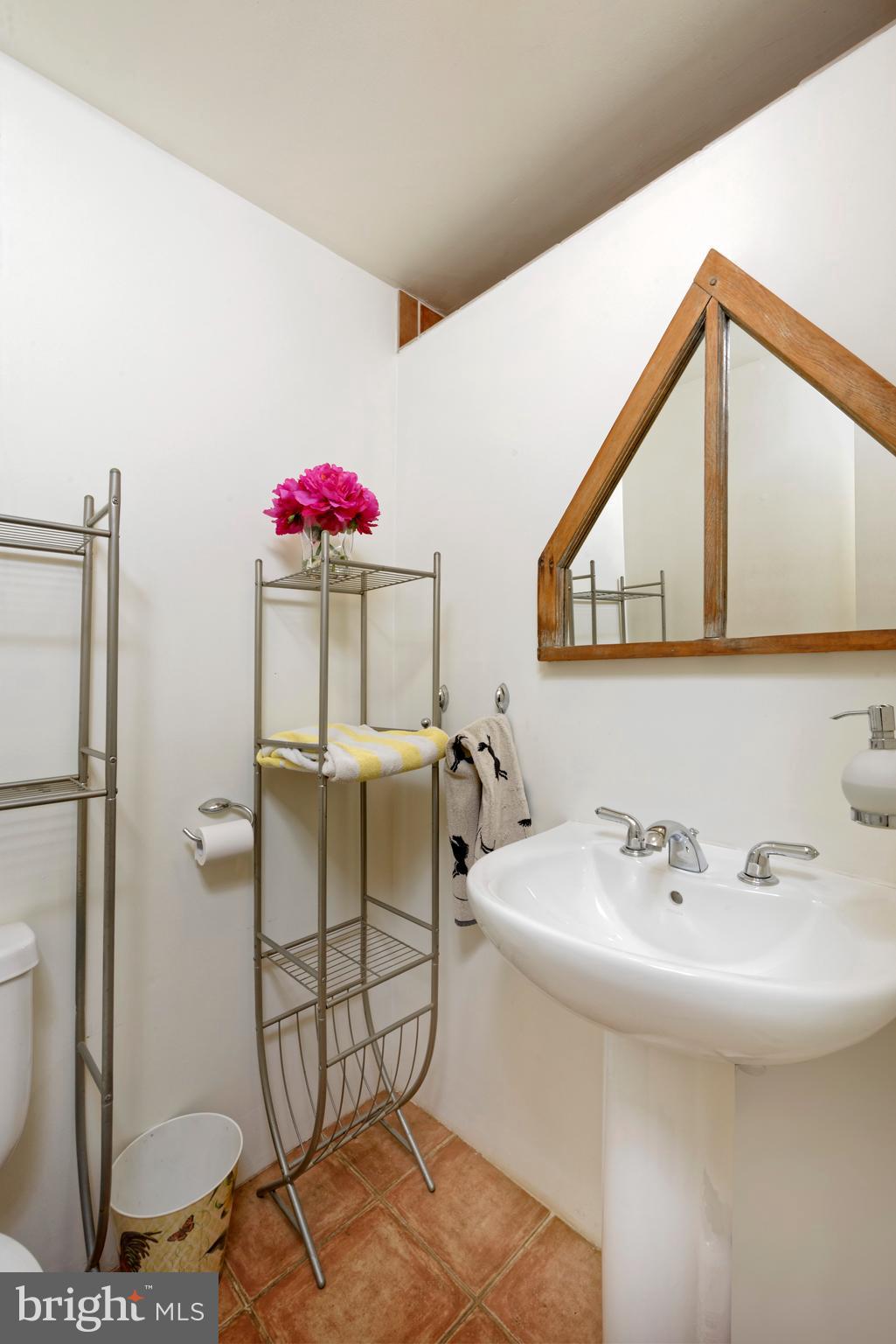 ALDIE MEADOWS - Residential