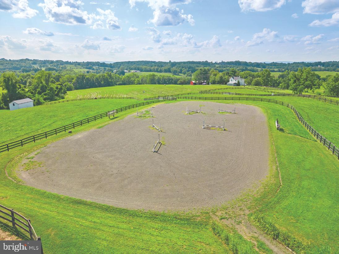 ALDIE MEADOWS - Residential