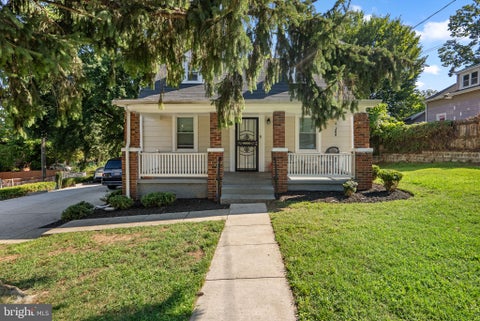 Homes For Sale - 4510 Heath St St<br/> CAPITOL HEIGHTS, MD 20743