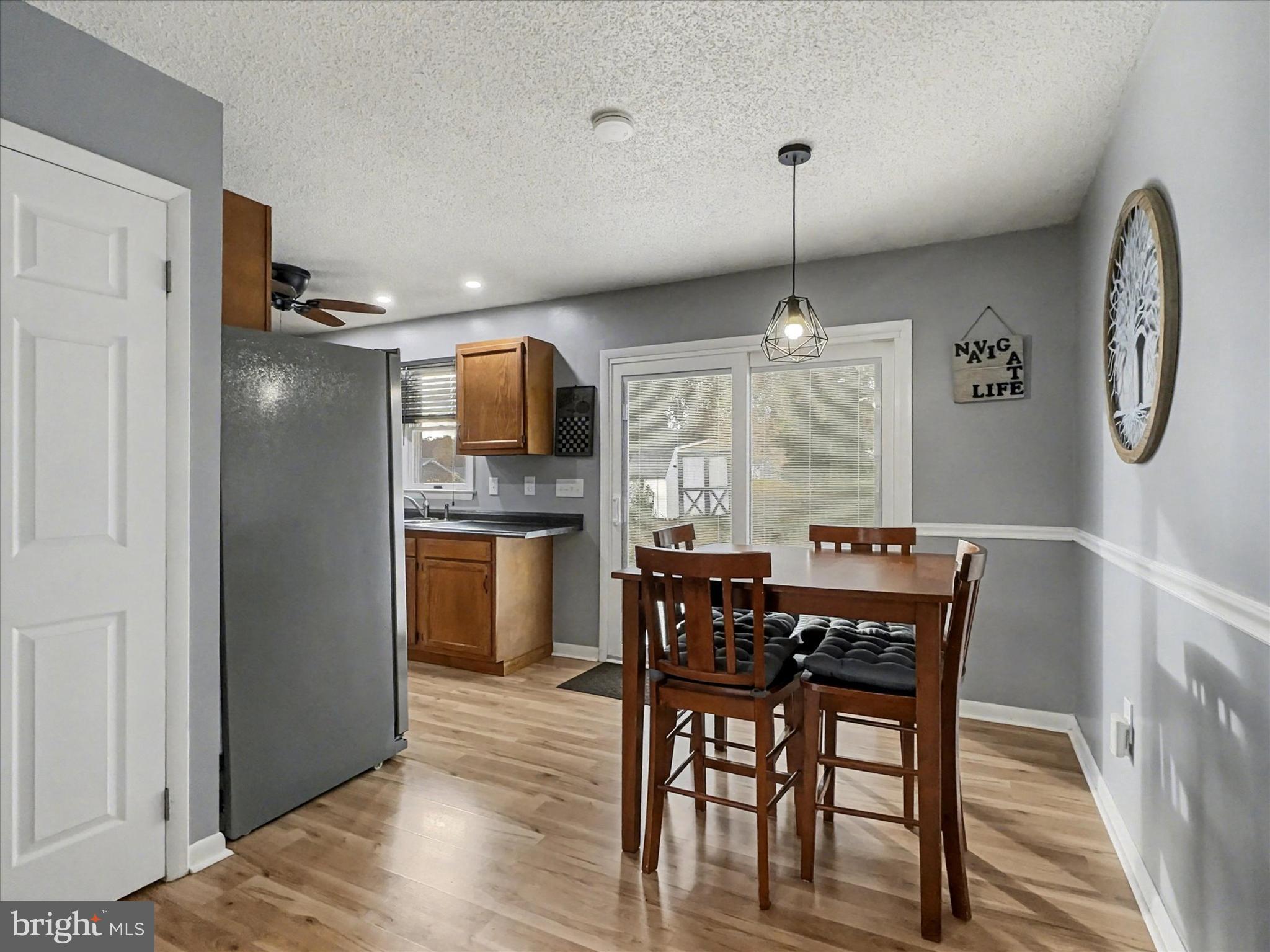 123 OVERVIEW CIRCLE E