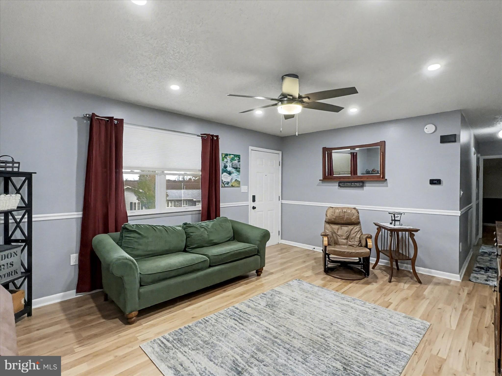 123 OVERVIEW CIRCLE E