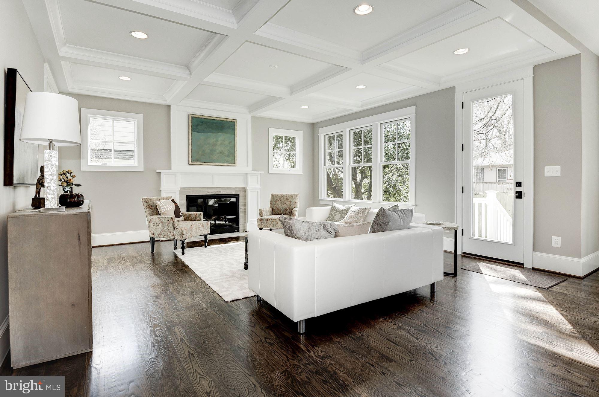 TUCKAHOE VILLAGE - Residential