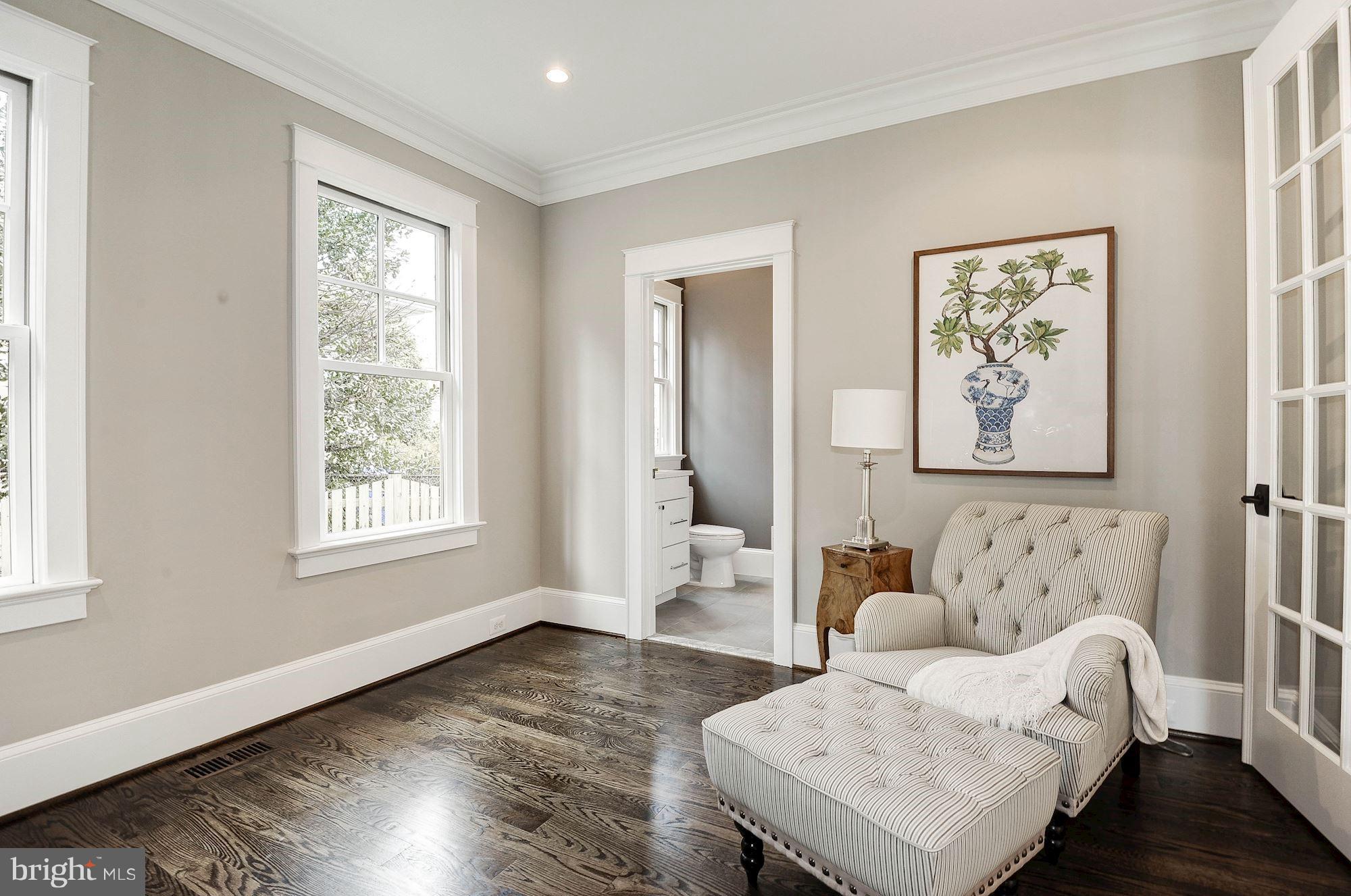 TUCKAHOE VILLAGE - Residential