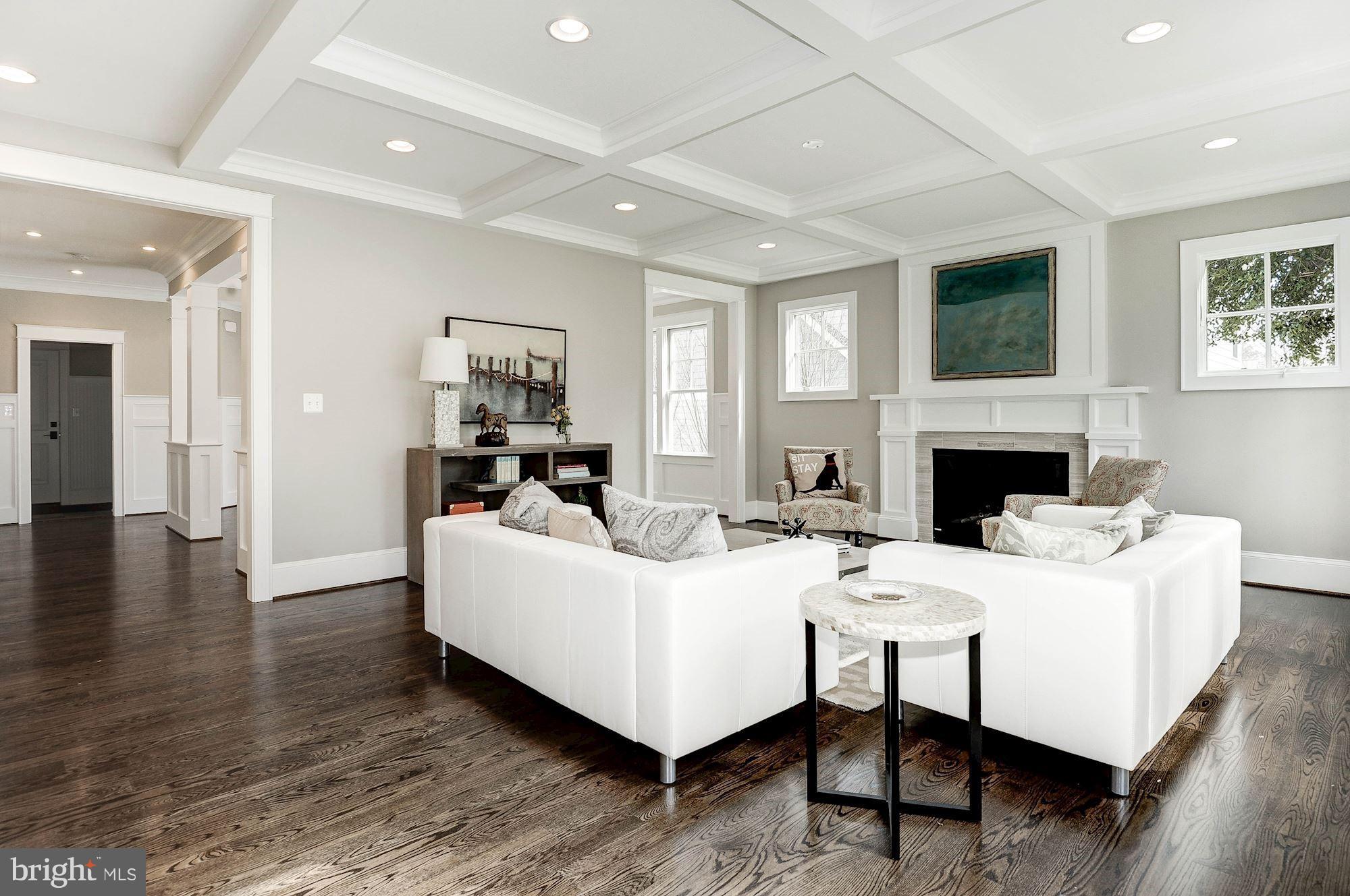 TUCKAHOE VILLAGE - Residential