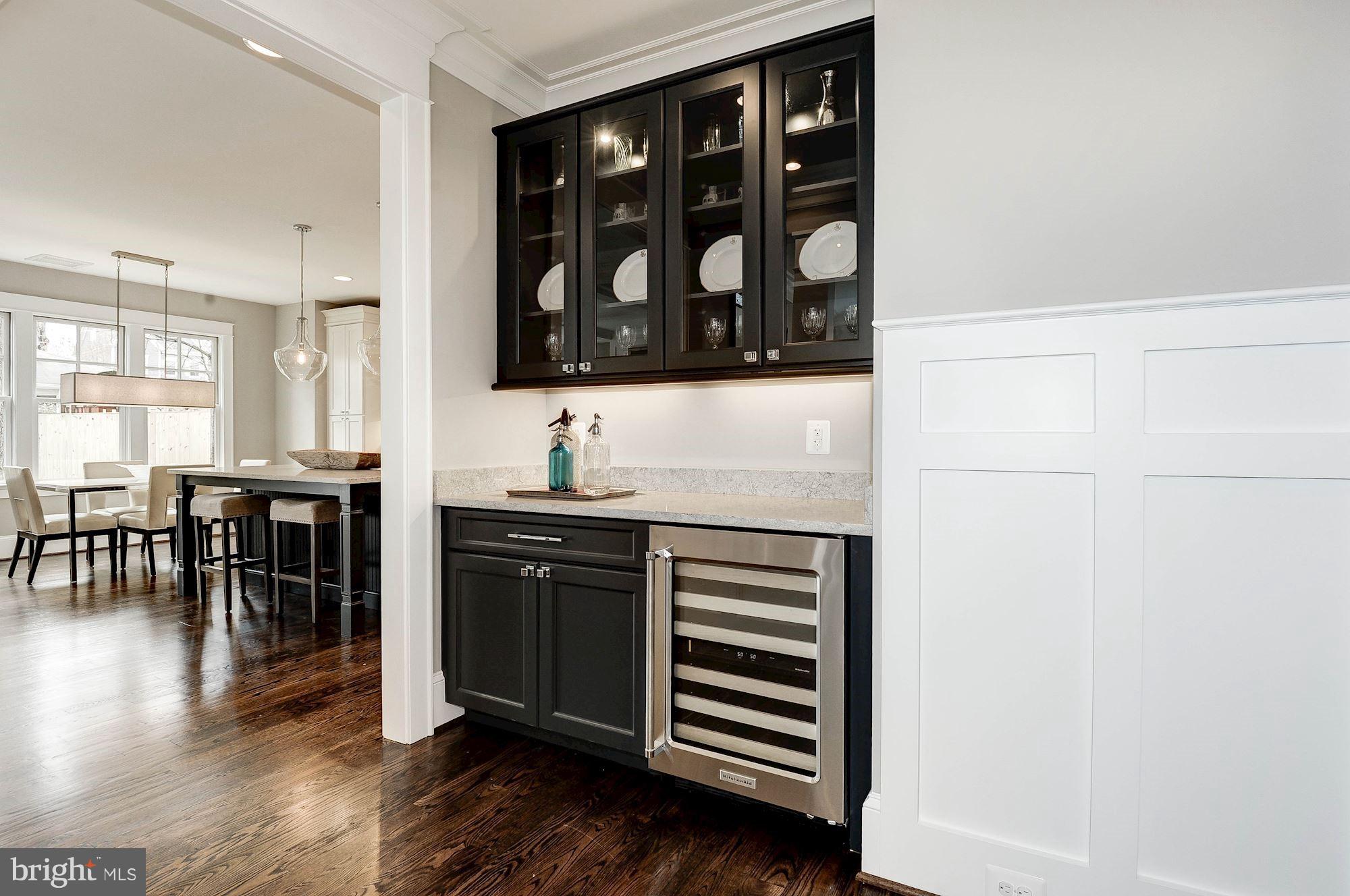 TUCKAHOE VILLAGE - Residential