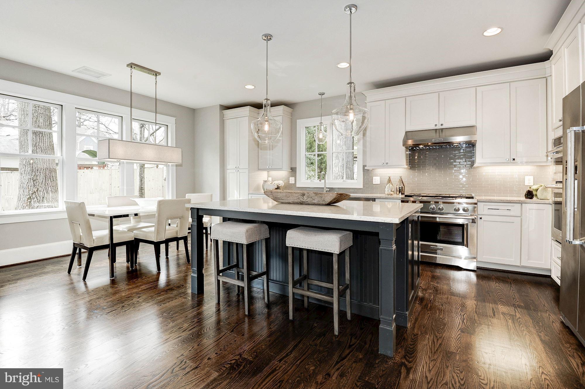 TUCKAHOE VILLAGE - Residential