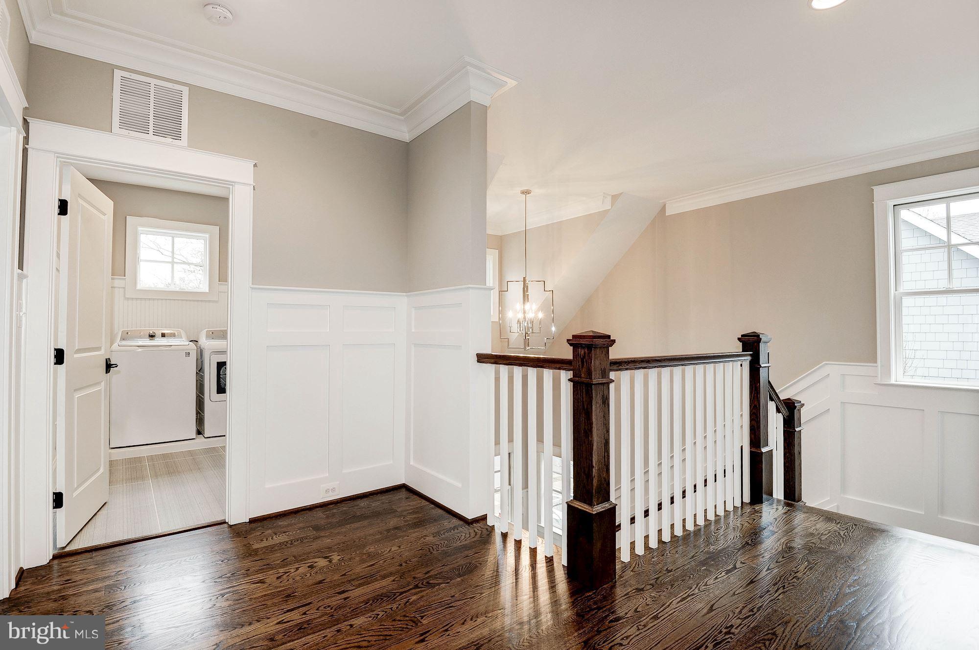 TUCKAHOE VILLAGE - Residential