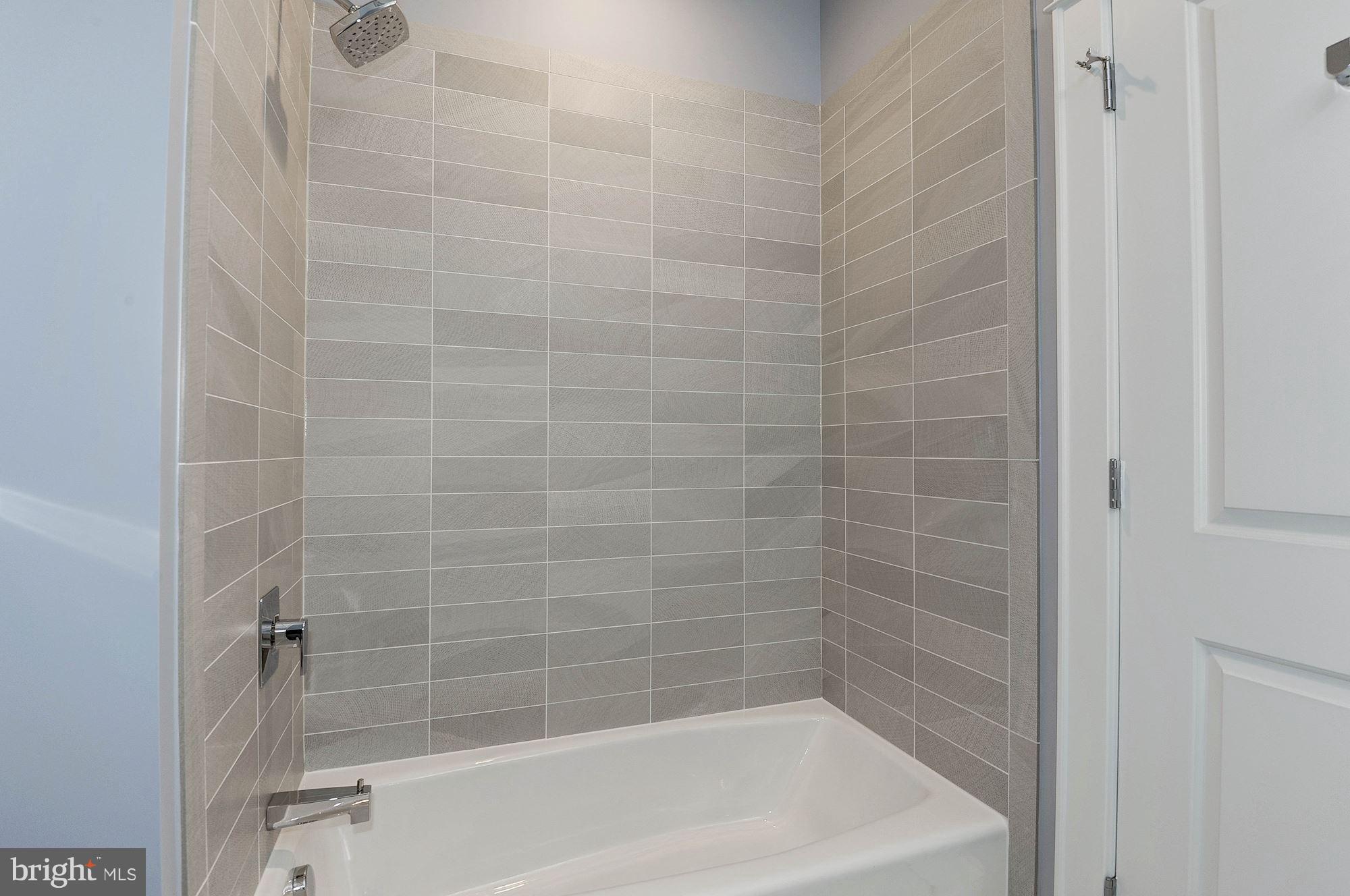 TUCKAHOE VILLAGE - Residential