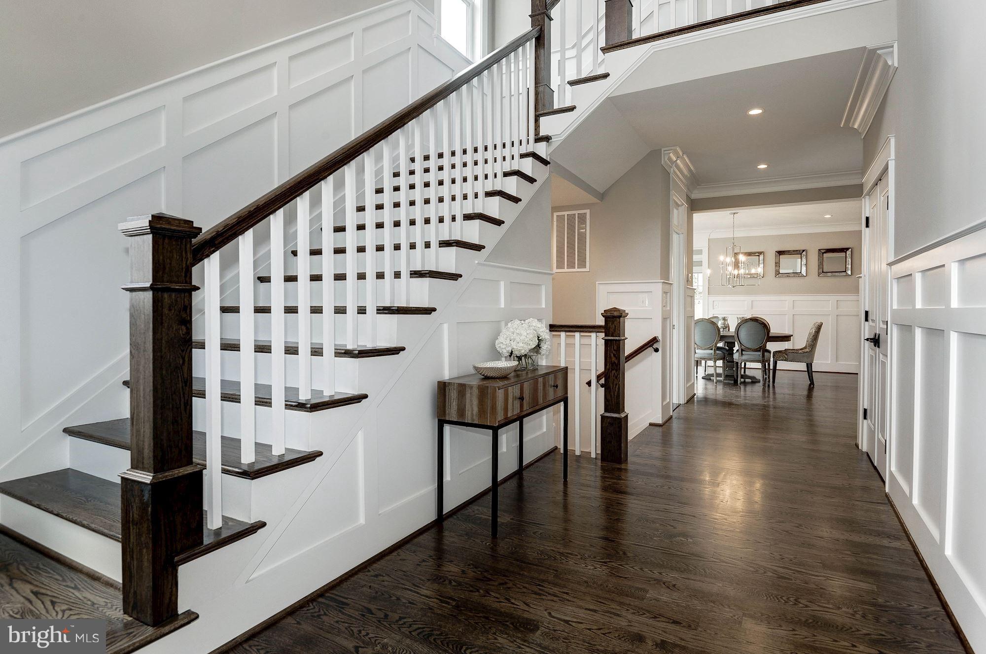 TUCKAHOE VILLAGE - Residential