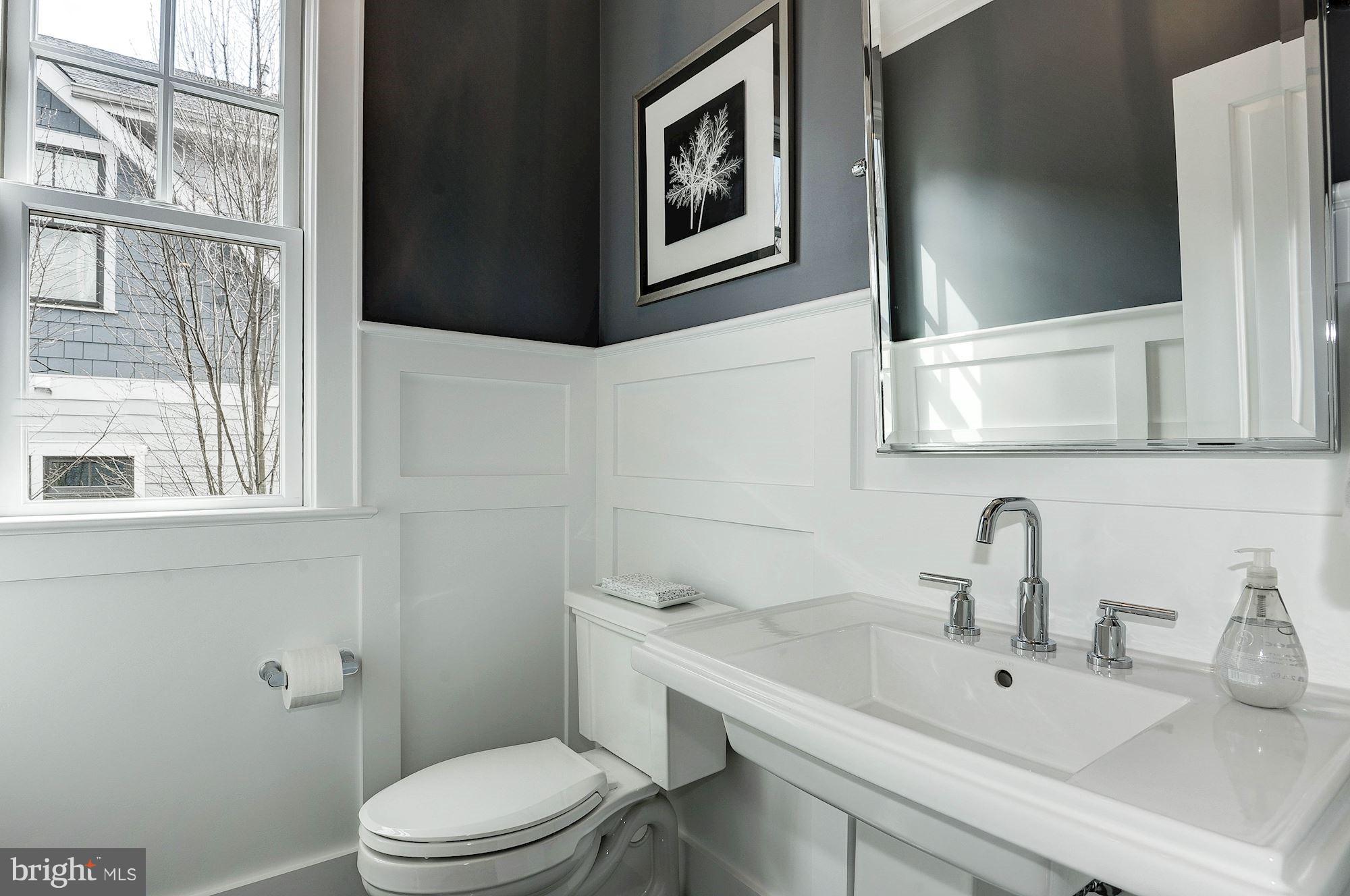 TUCKAHOE VILLAGE - Residential