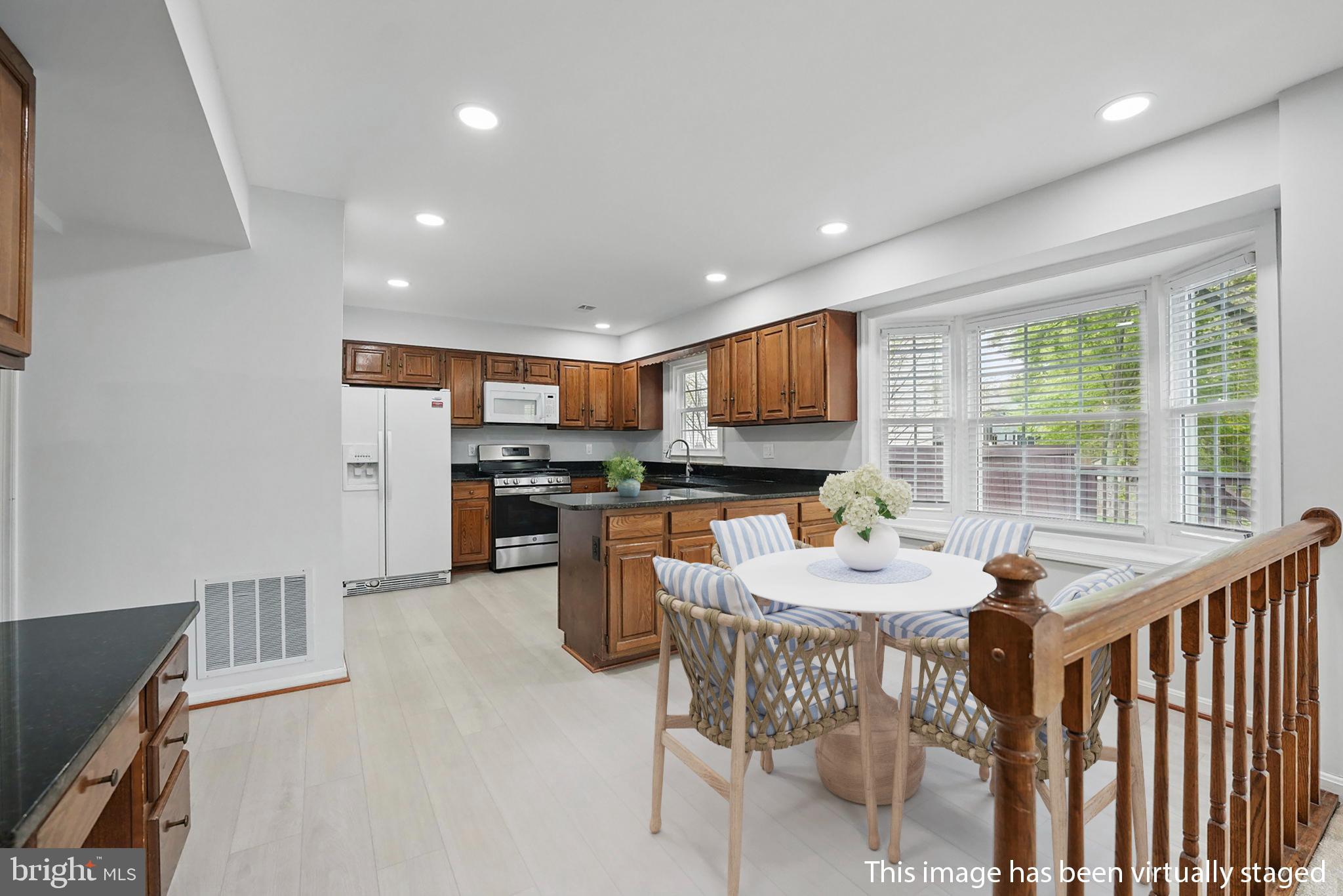 LAKEWOOD HILLS - Residential