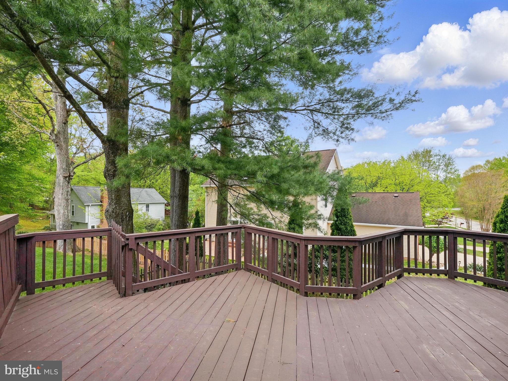 LAKEWOOD HILLS - Residential