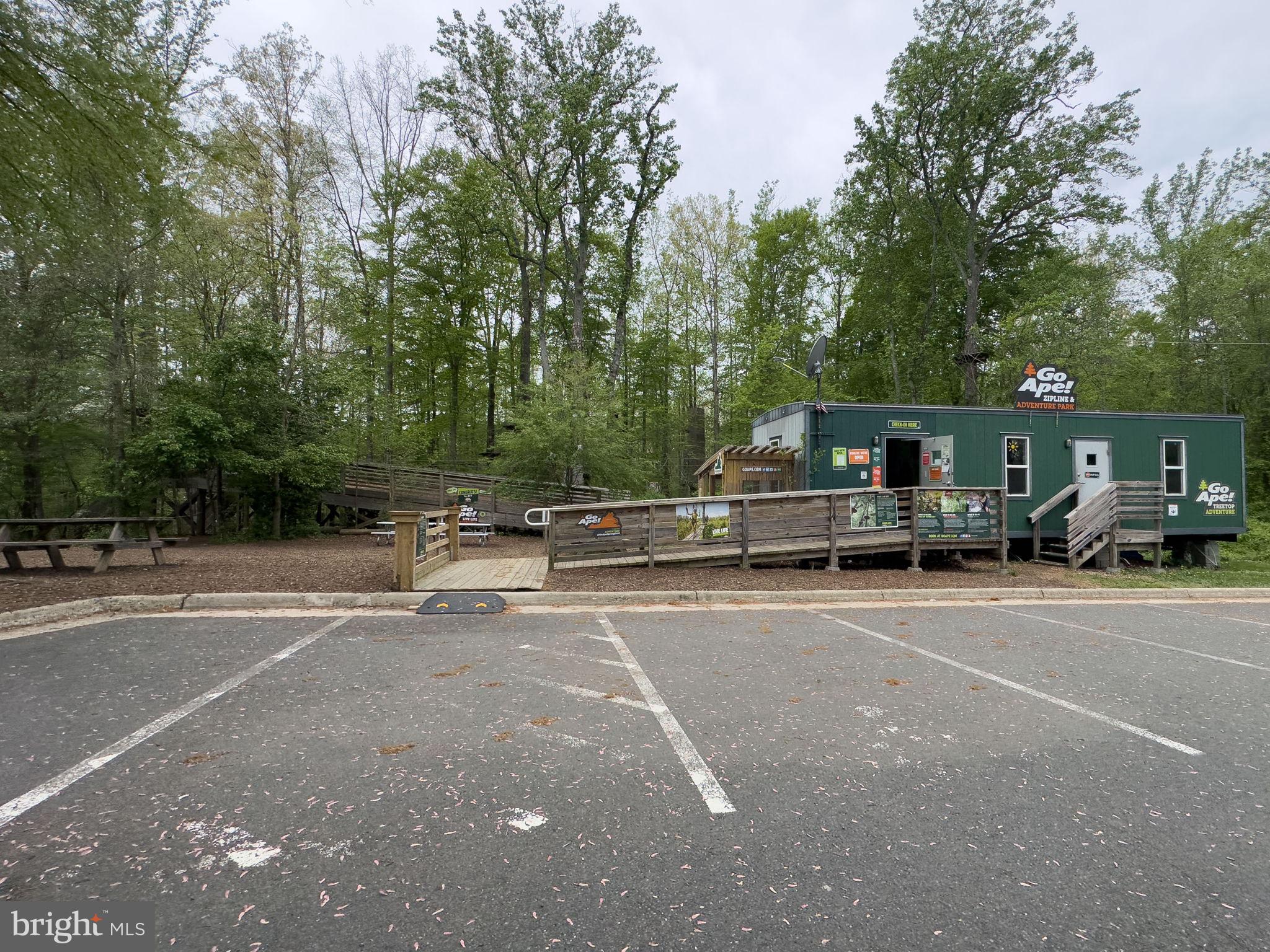 LAKEWOOD HILLS - Residential