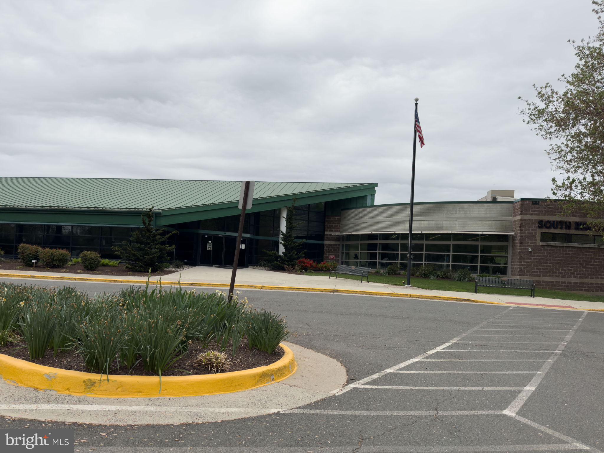 LAKEWOOD HILLS - Residential