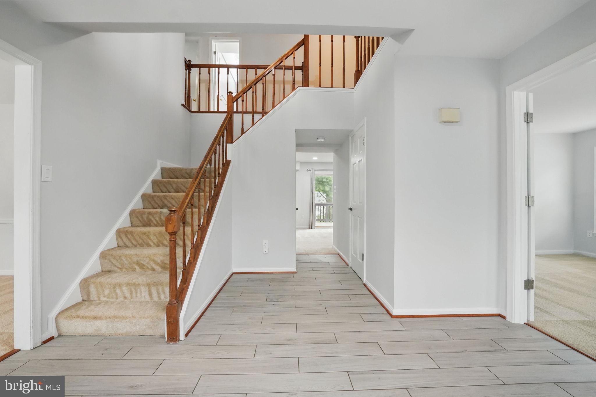 LAKEWOOD HILLS - Residential