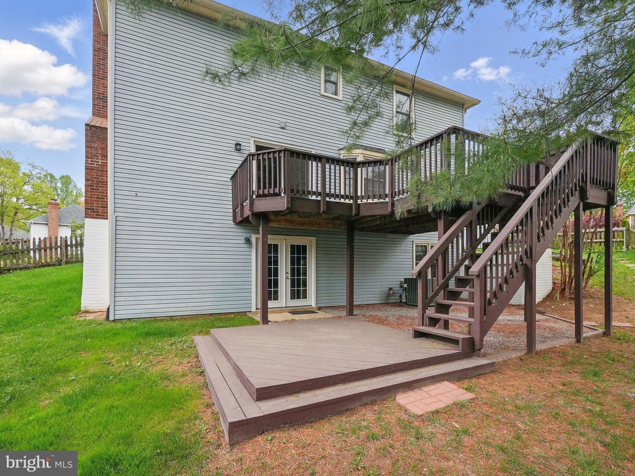 LAKEWOOD HILLS - Residential