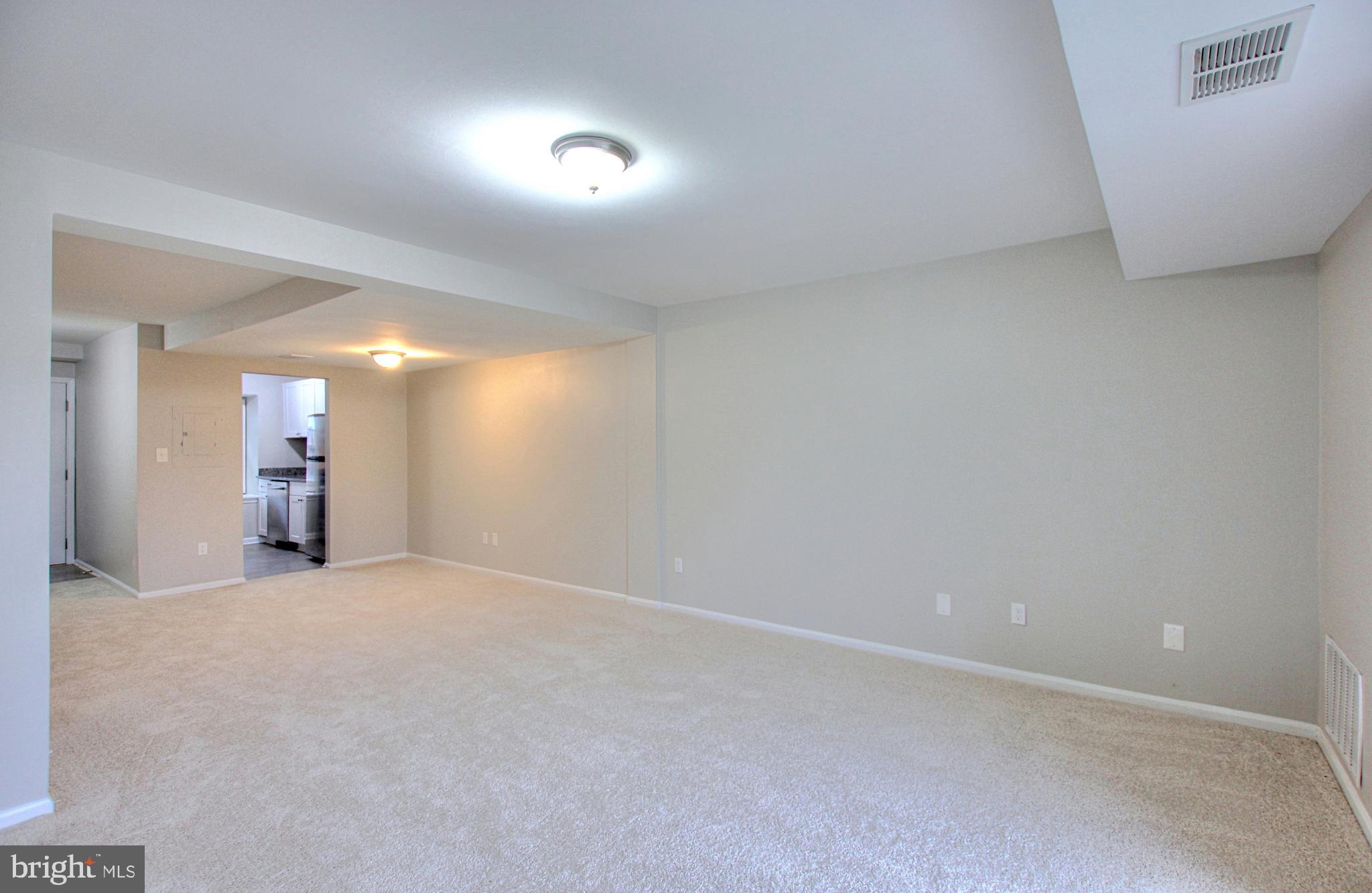 CHARLESTOWNE VILLAGE - Residential